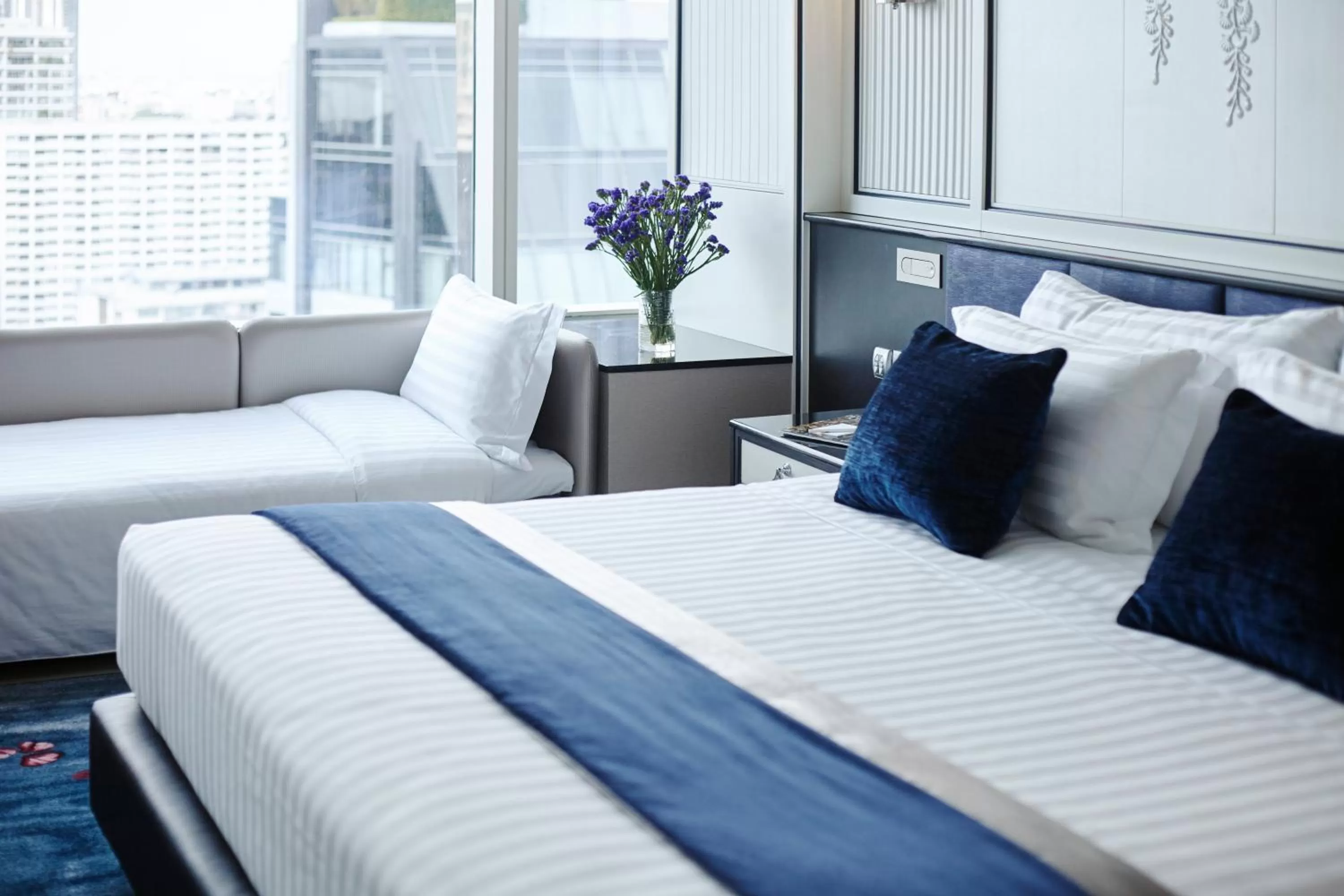 Bed in Grande Centre Point Sukhumvit 55 Thong Lo