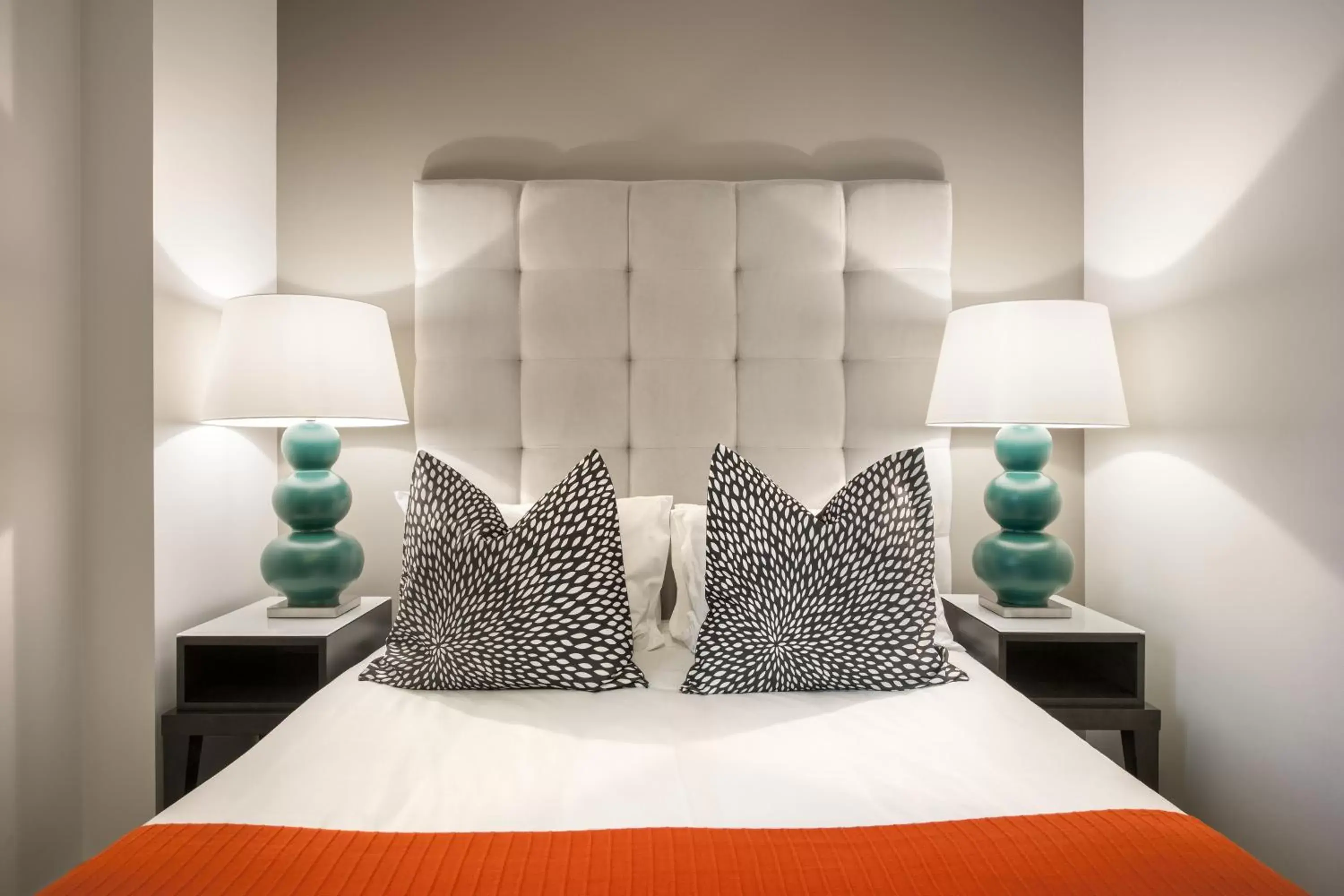 One Bedroom Executive Apartment with Balcony in Miller Apartments One Bedroom Executive Apartment with Balcony in Miller Apartments