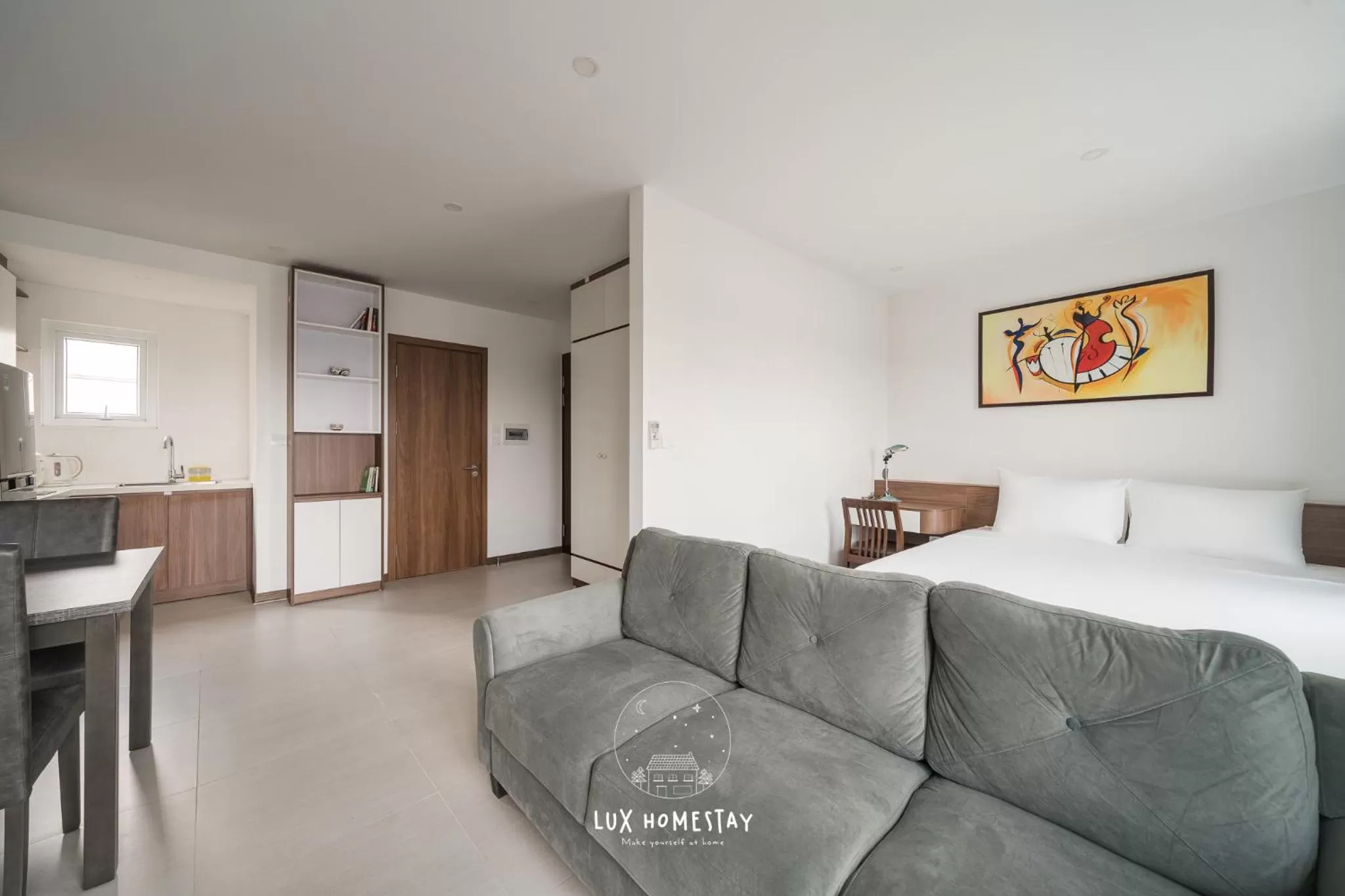 Living room in Lux Westlake Studio