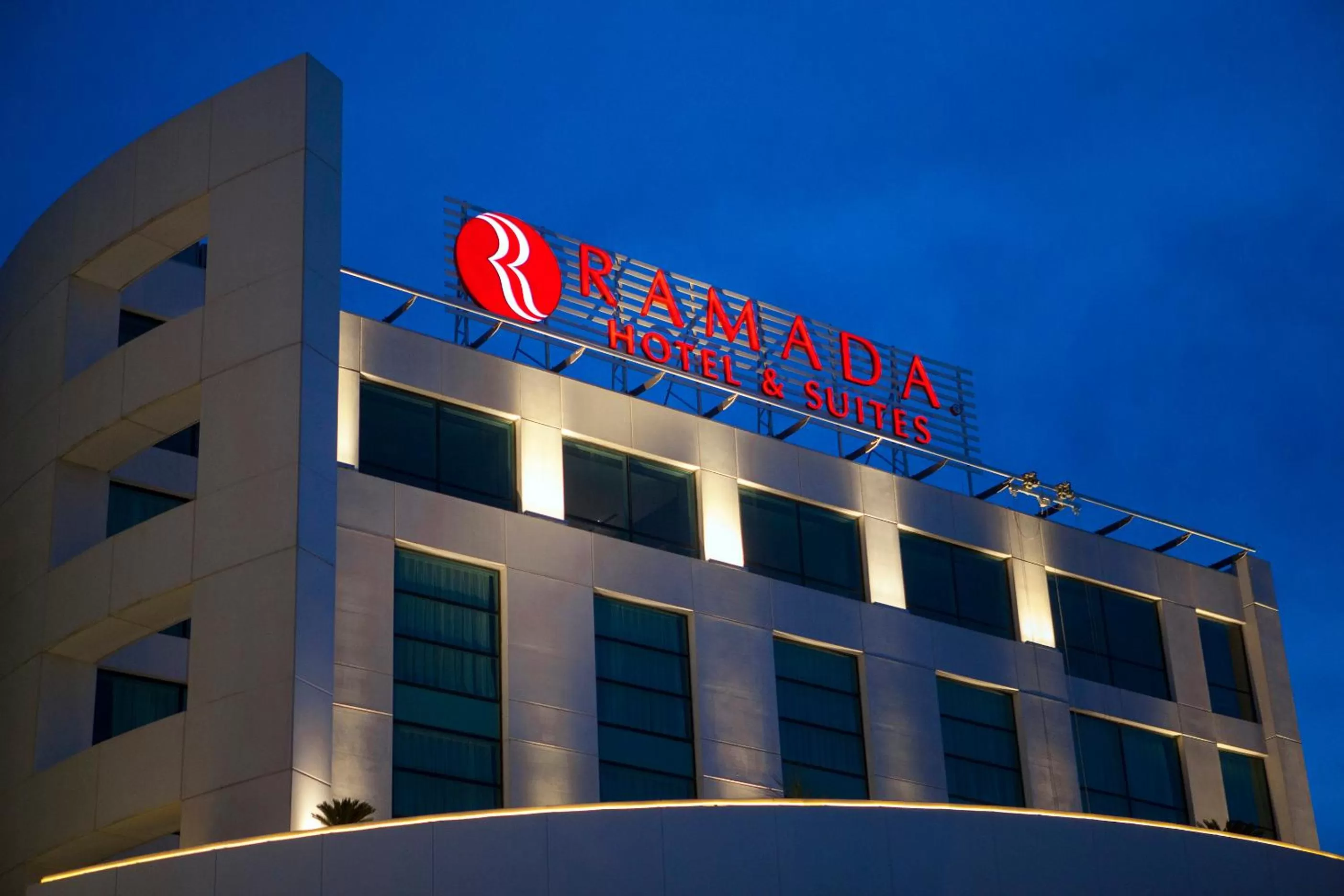Night in Ramada Hotel & Suites by Wyndham Izmir Kemalpasa