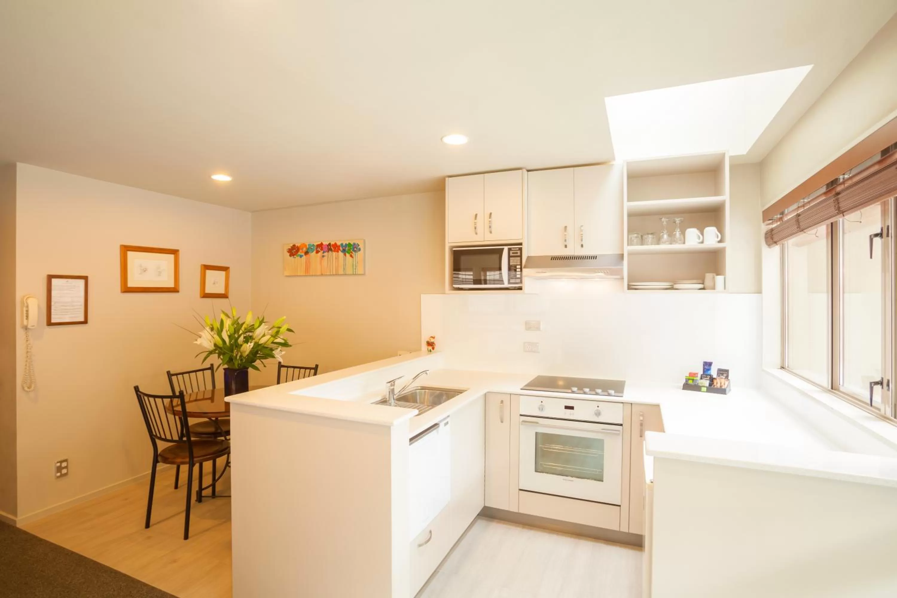 Kitchen or kitchenette in Cranbury Court Apartments