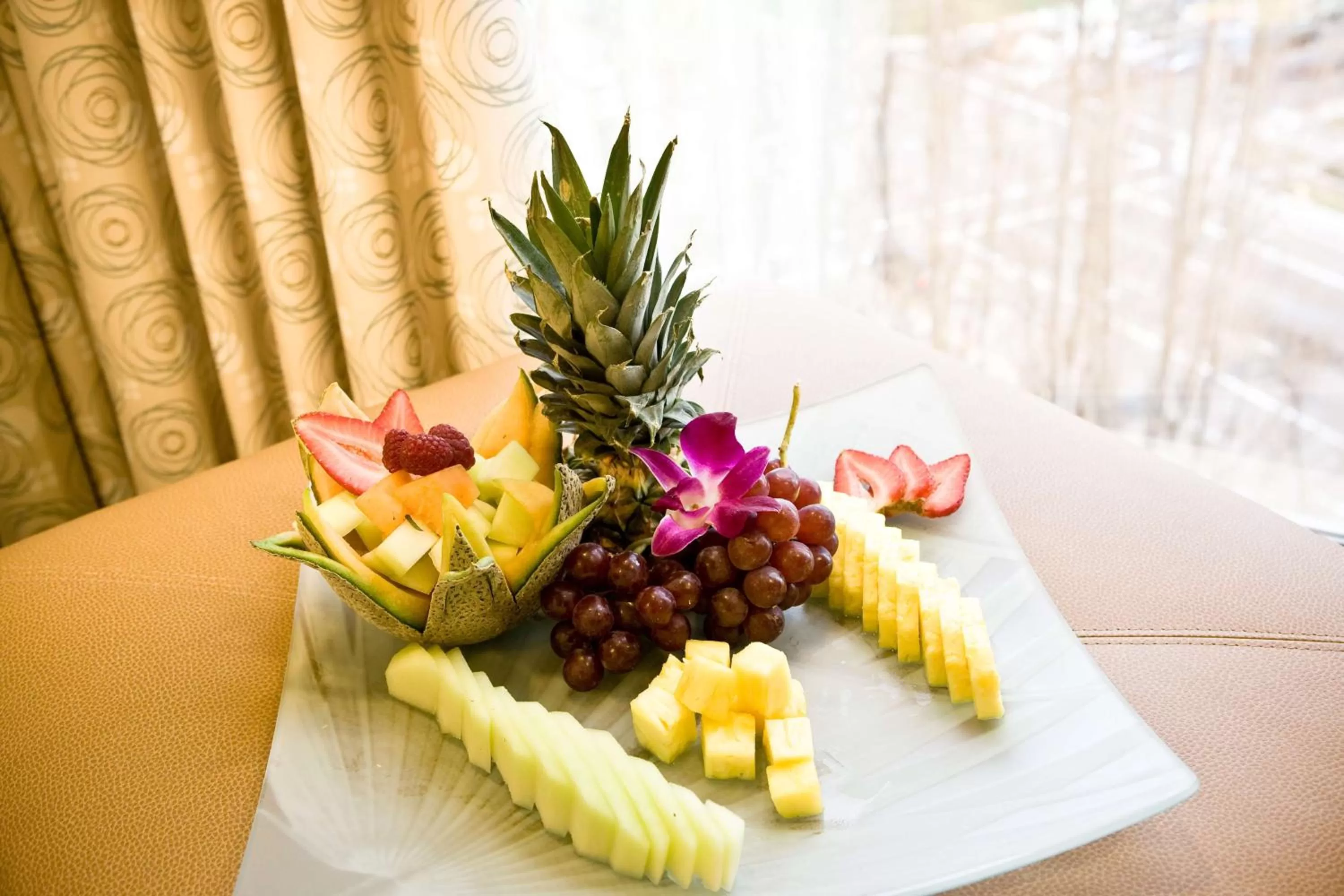 Restaurant/places to eat in Embassy Suites by Hilton San Diego La Jolla