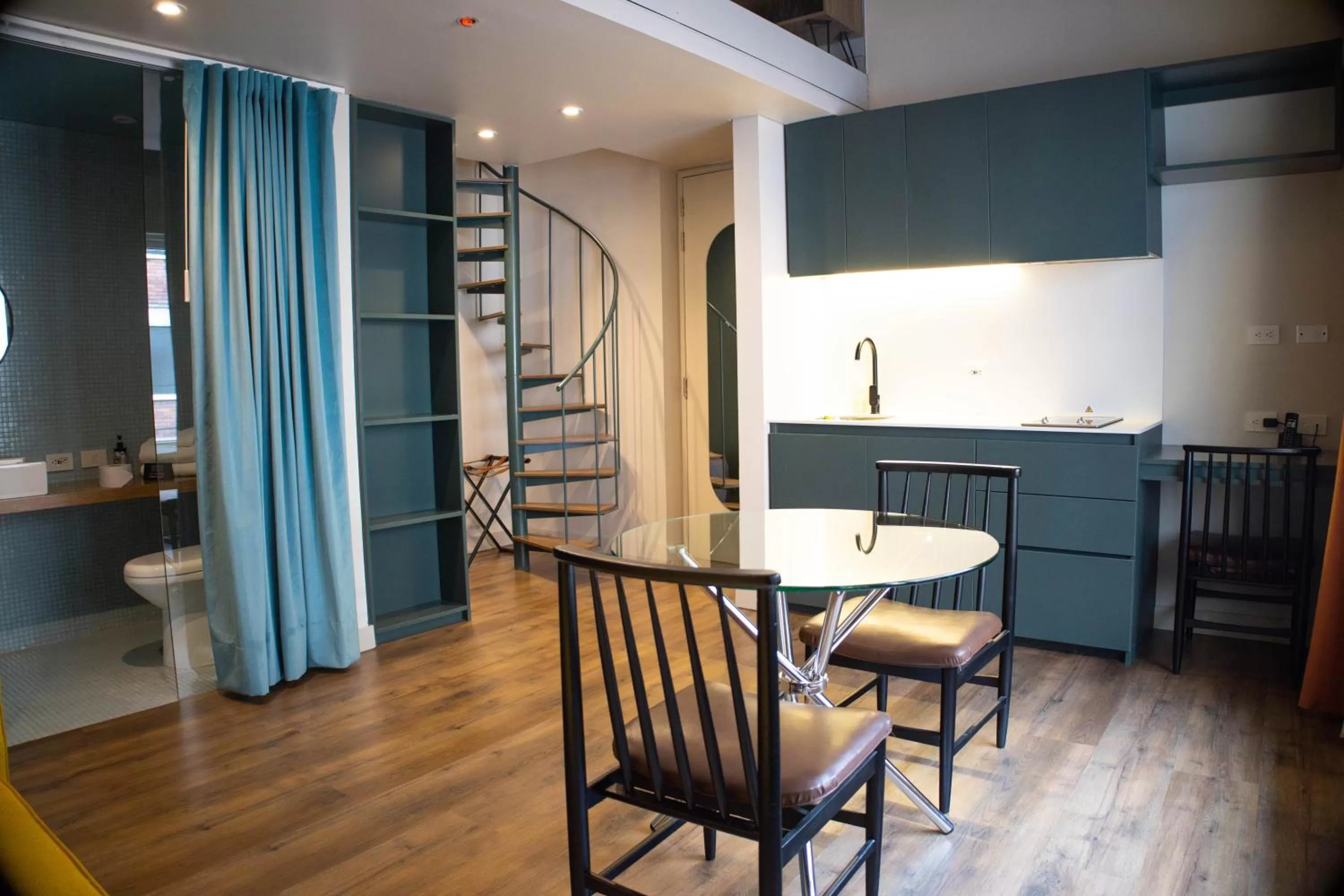 Property building in Grace Chapinero