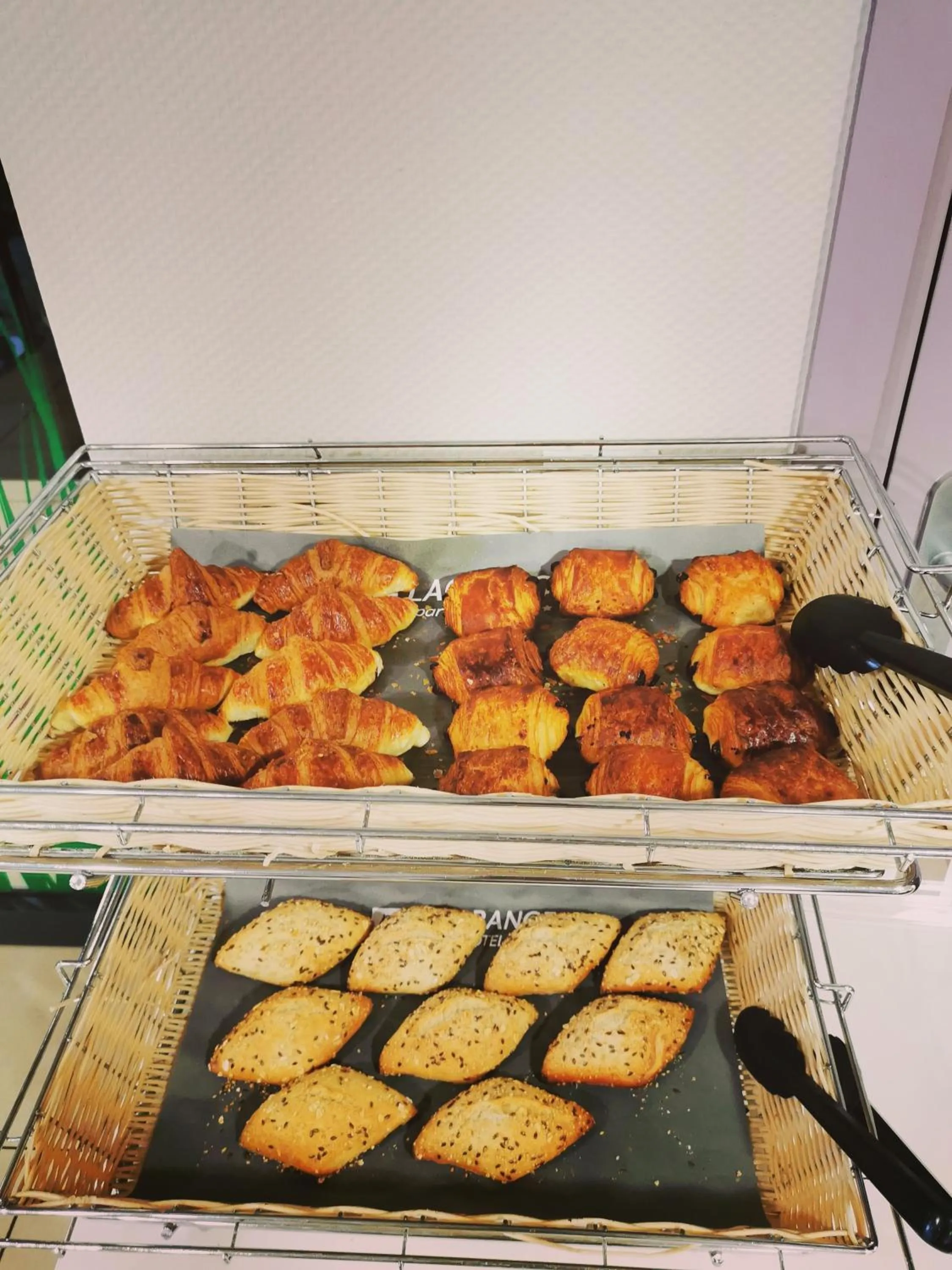 Breakfast in Lagrange Aparthotel Toulouse Saint-Michel