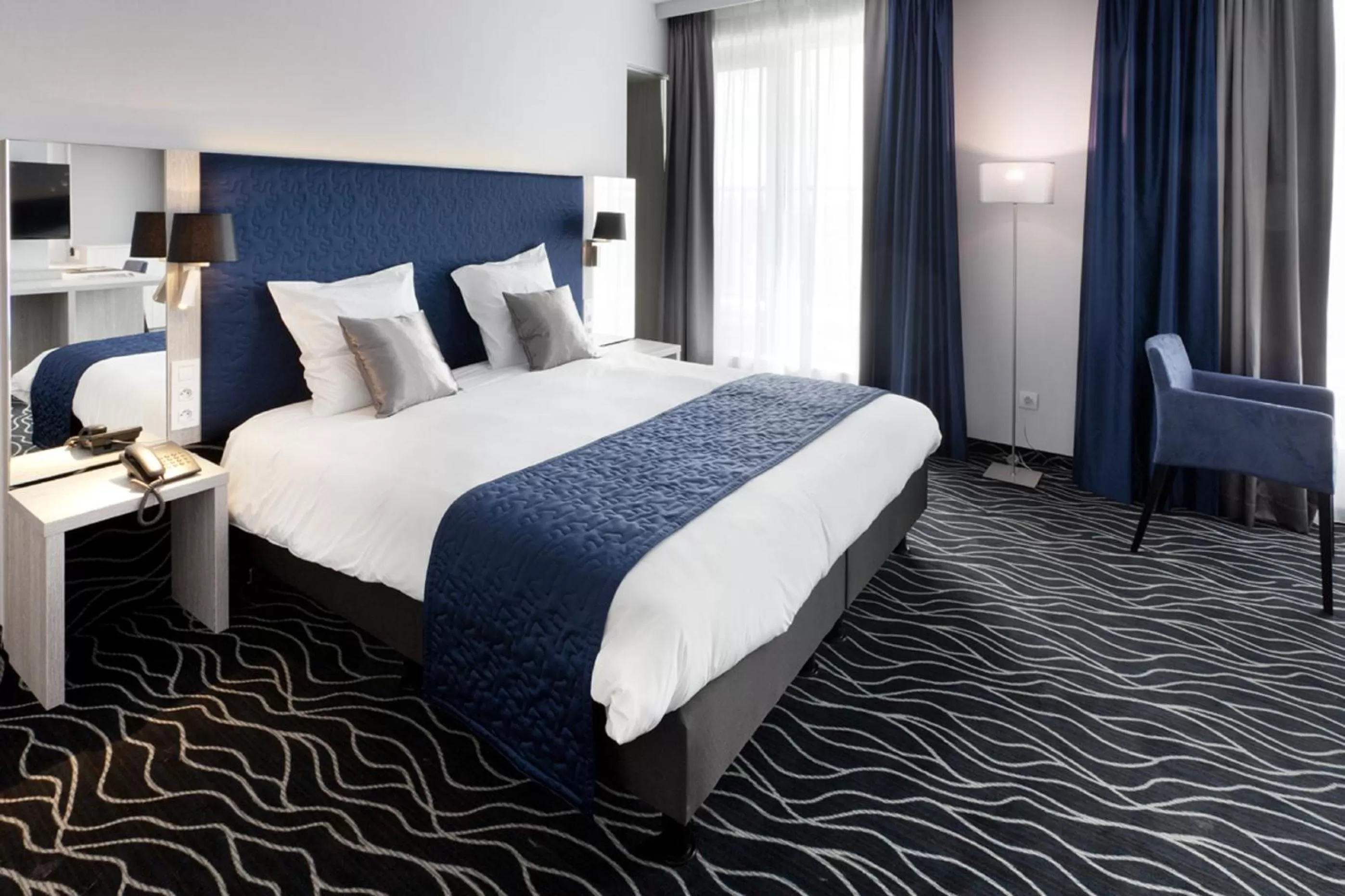 Bedroom, Bed in Van der Valk Hotel Mons Congres & Spa