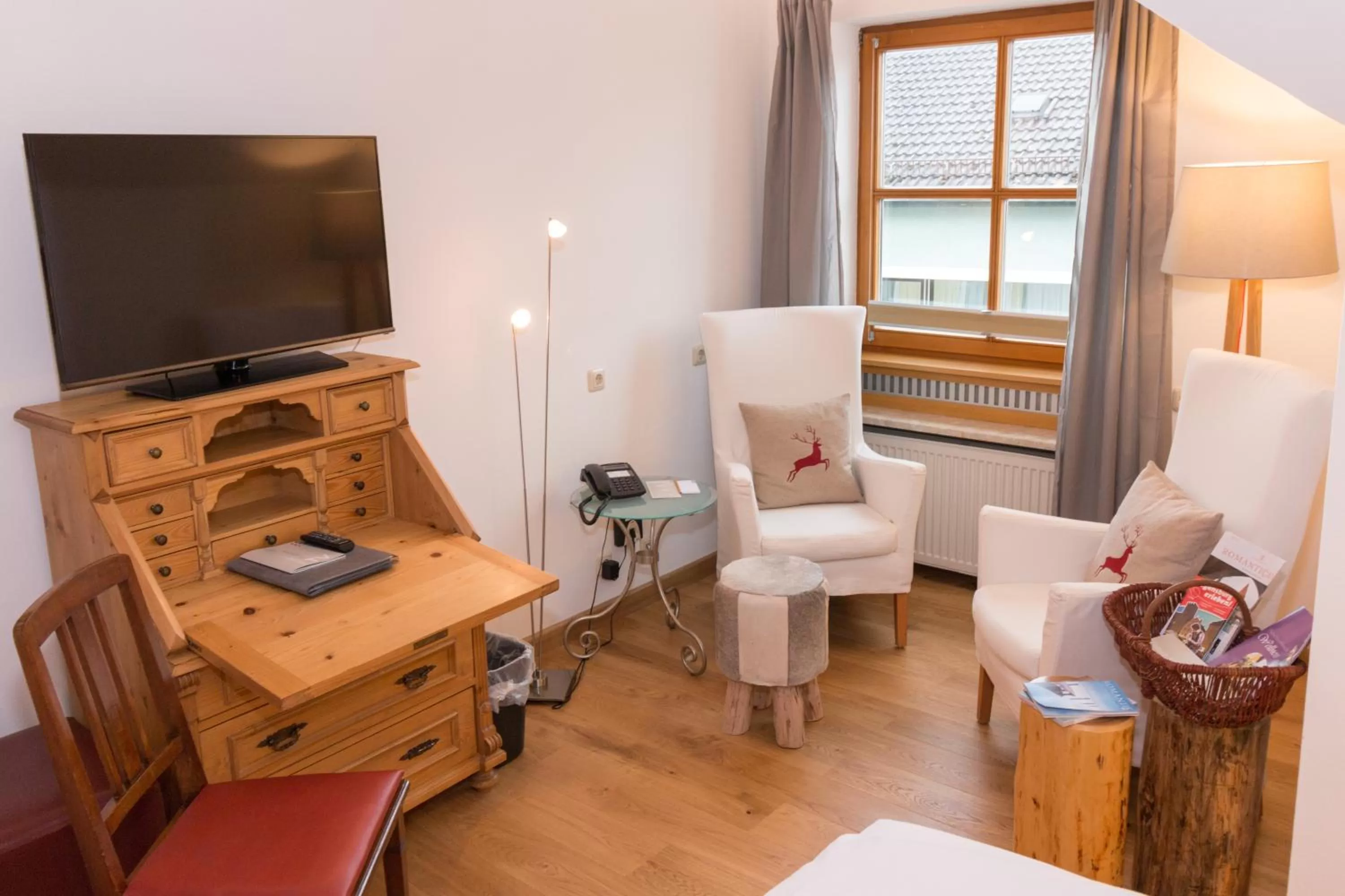 Toilet in Romantik Hotel Hirschen