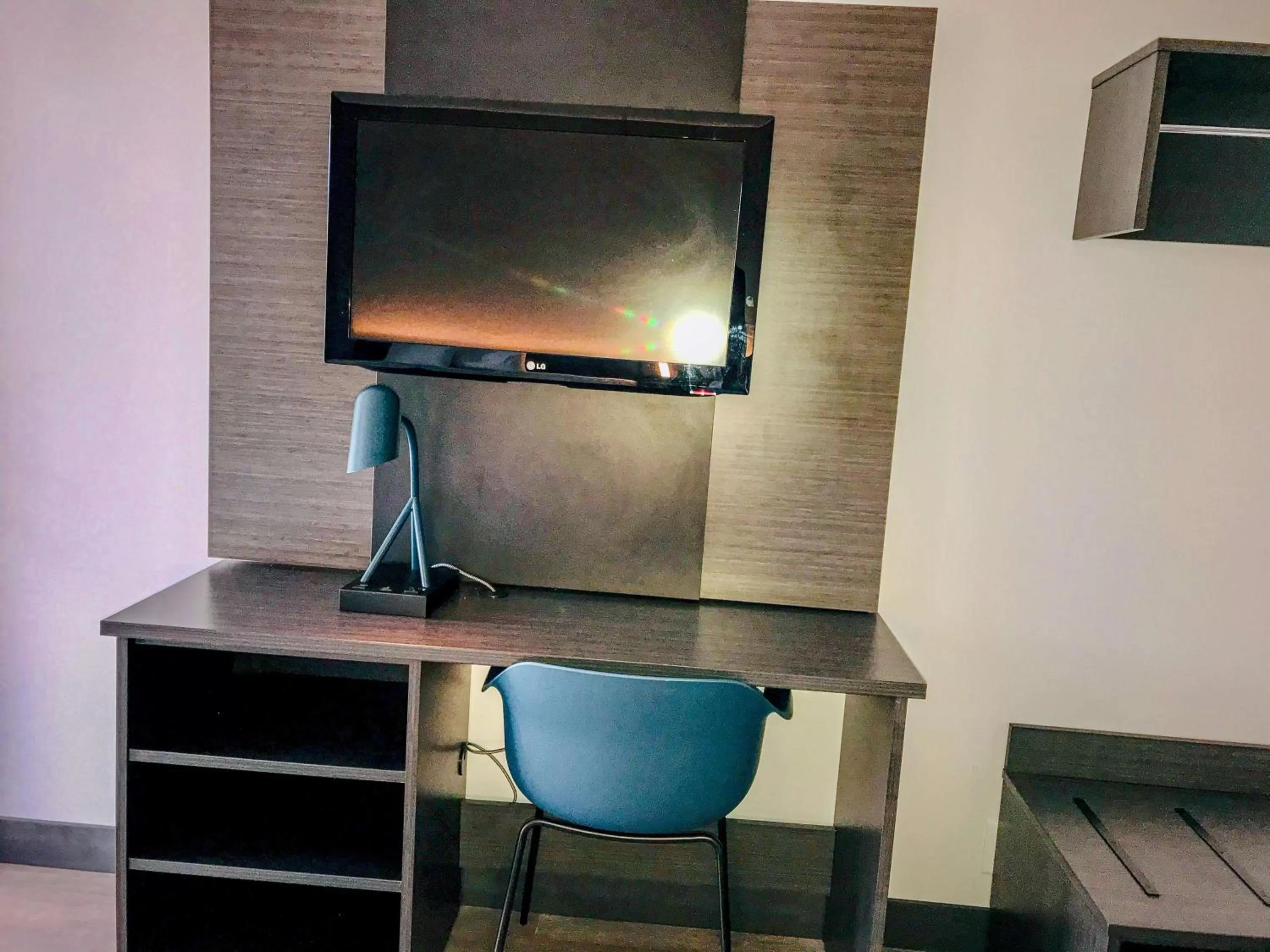 Seating area, TV/Entertainment Center in Studio 6 Dublin, Ga