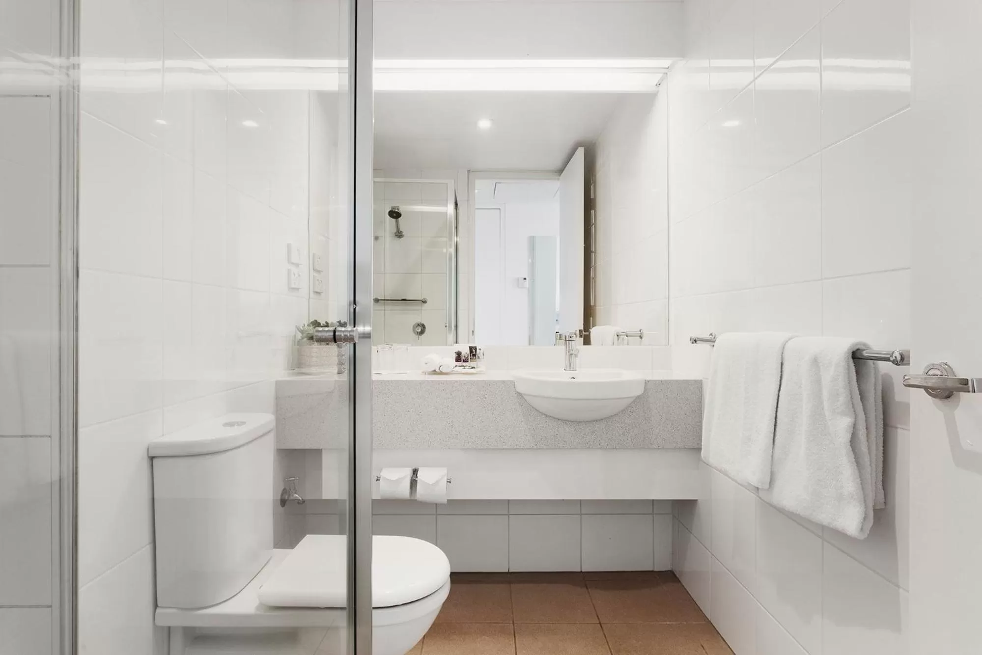 Bathroom in Mercure Melbourne Albert Park