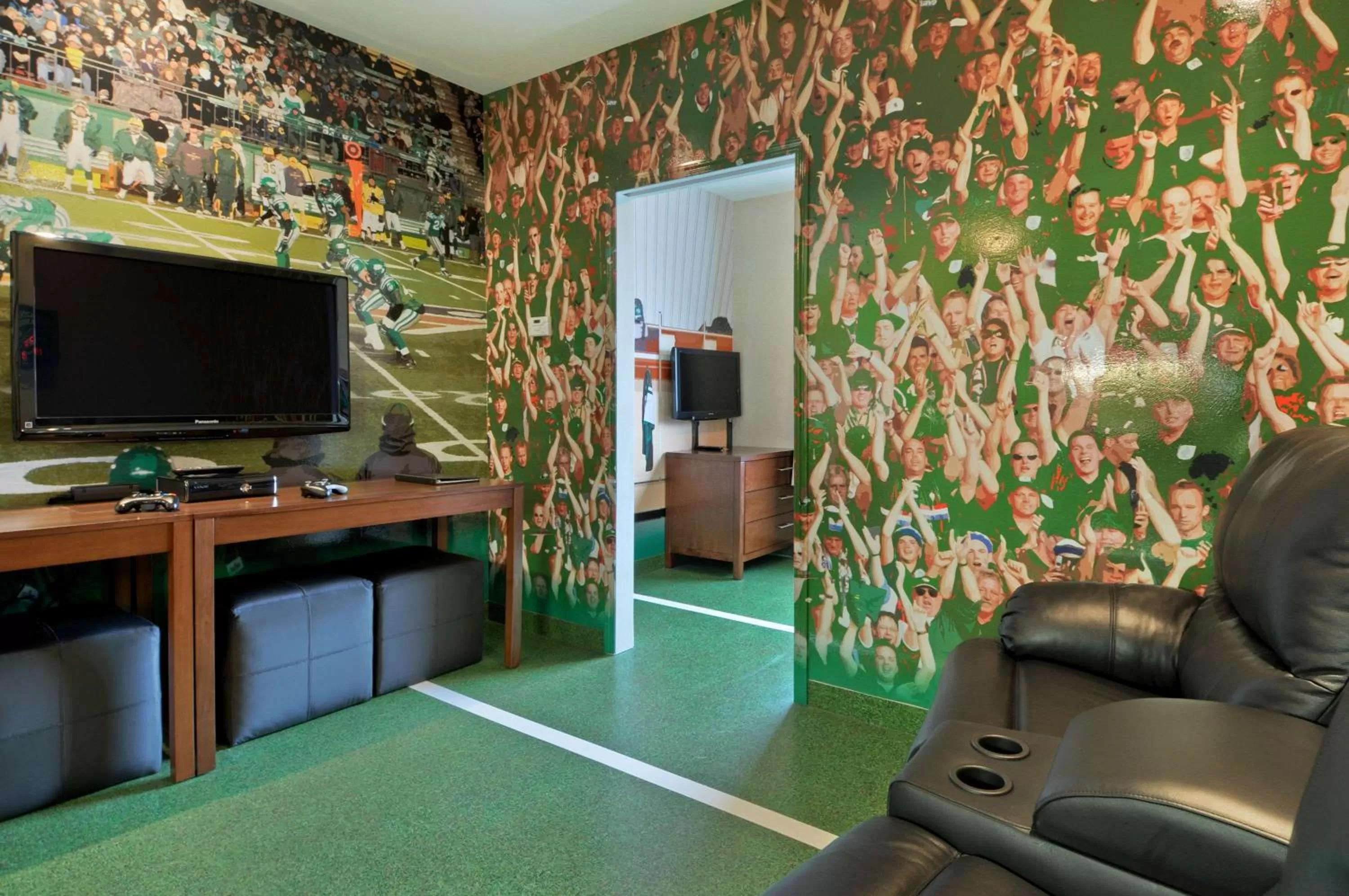 Photo of the whole room in Days Inn by Wyndham Regina Airport West