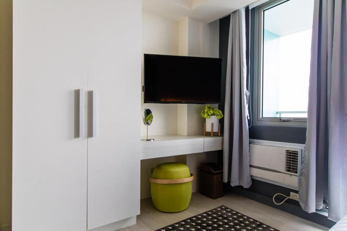 Azure Urban Beach Resort Manila by Radlett