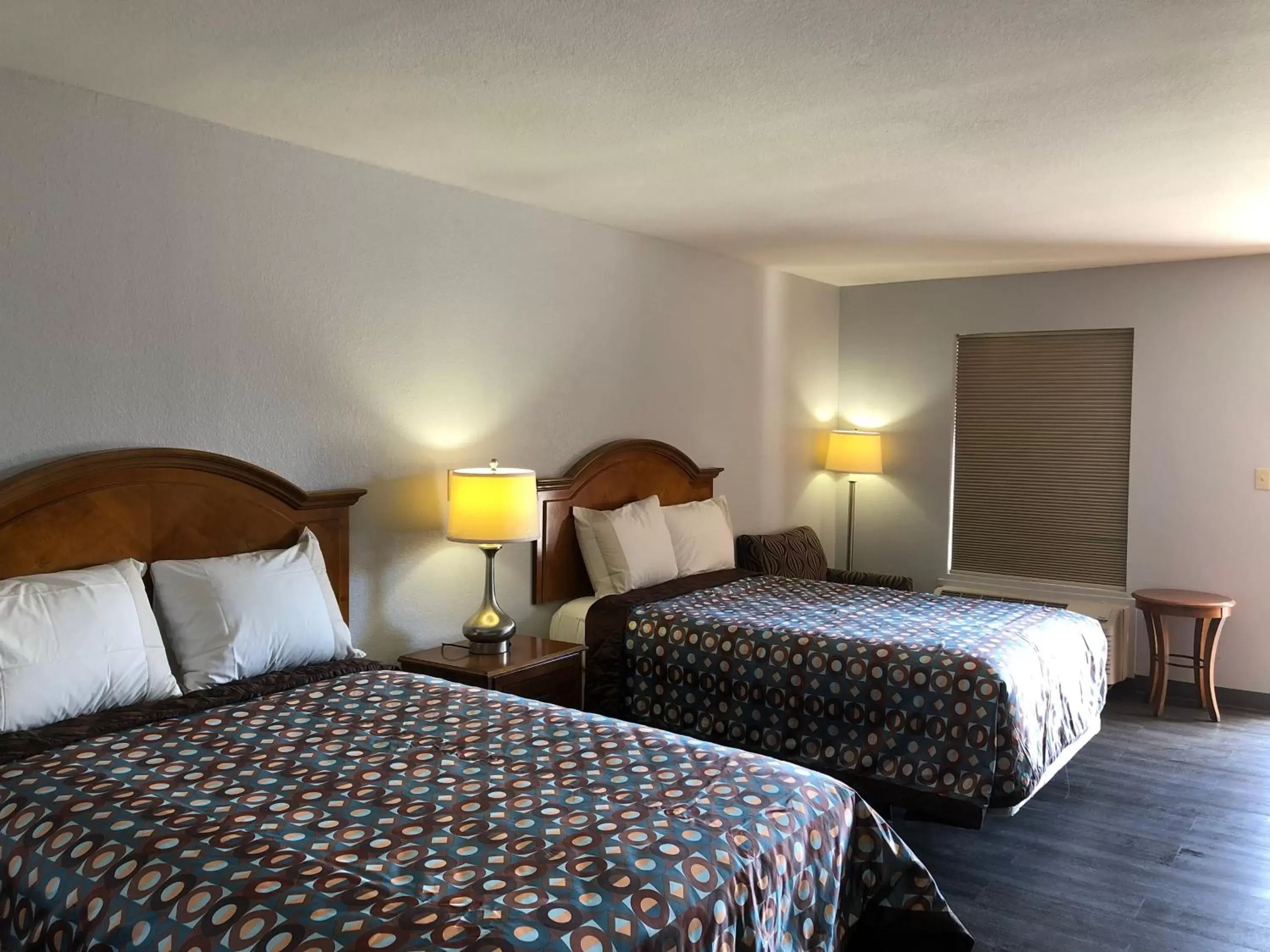 Double Room with Two Double Beds - Smoking in Magnolia Inn Laurens Double Room with Two Double Beds - Smoking in Magnolia Inn Laurens