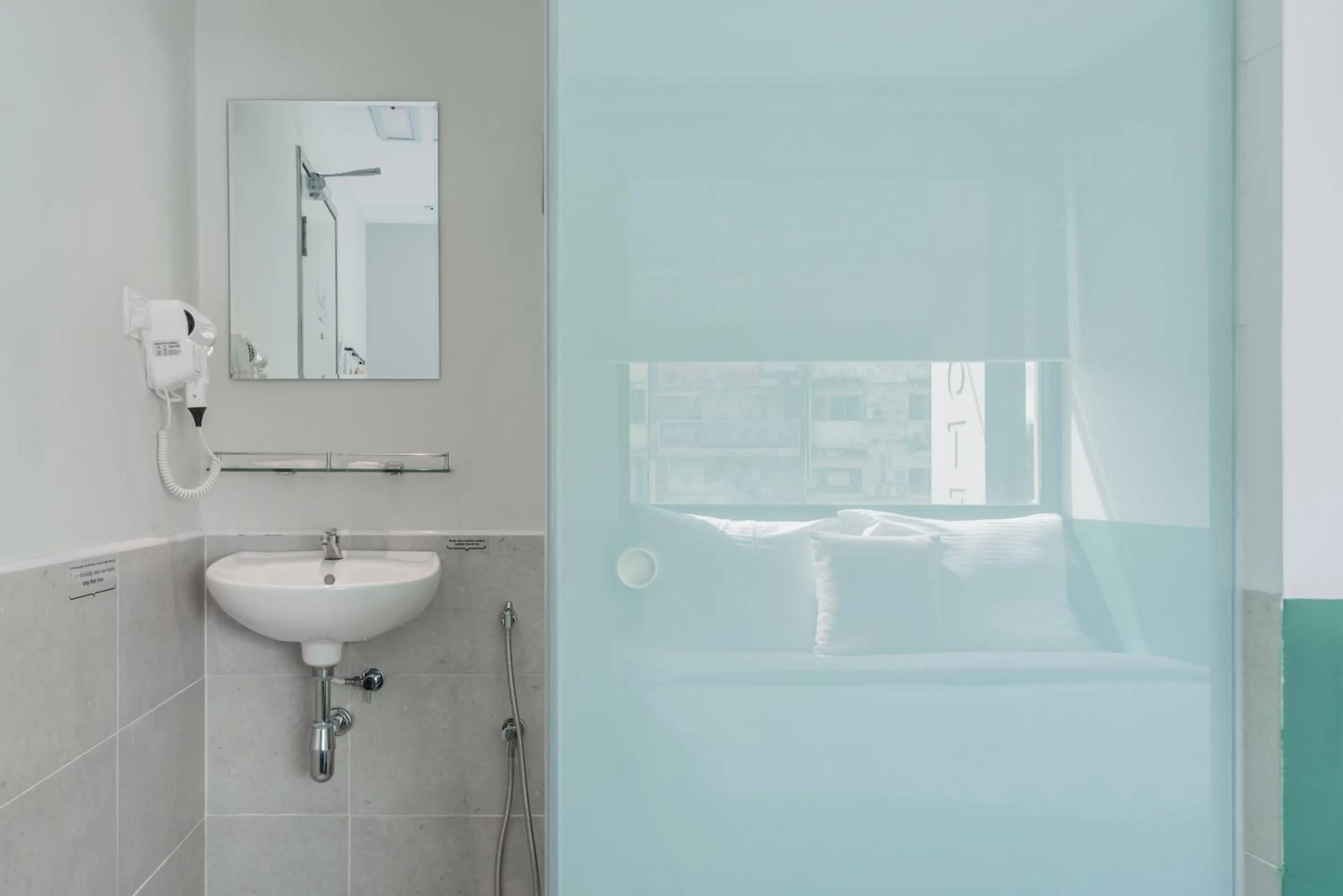 Bathroom in Bunk & Bilik Hotel Jalan Ipoh