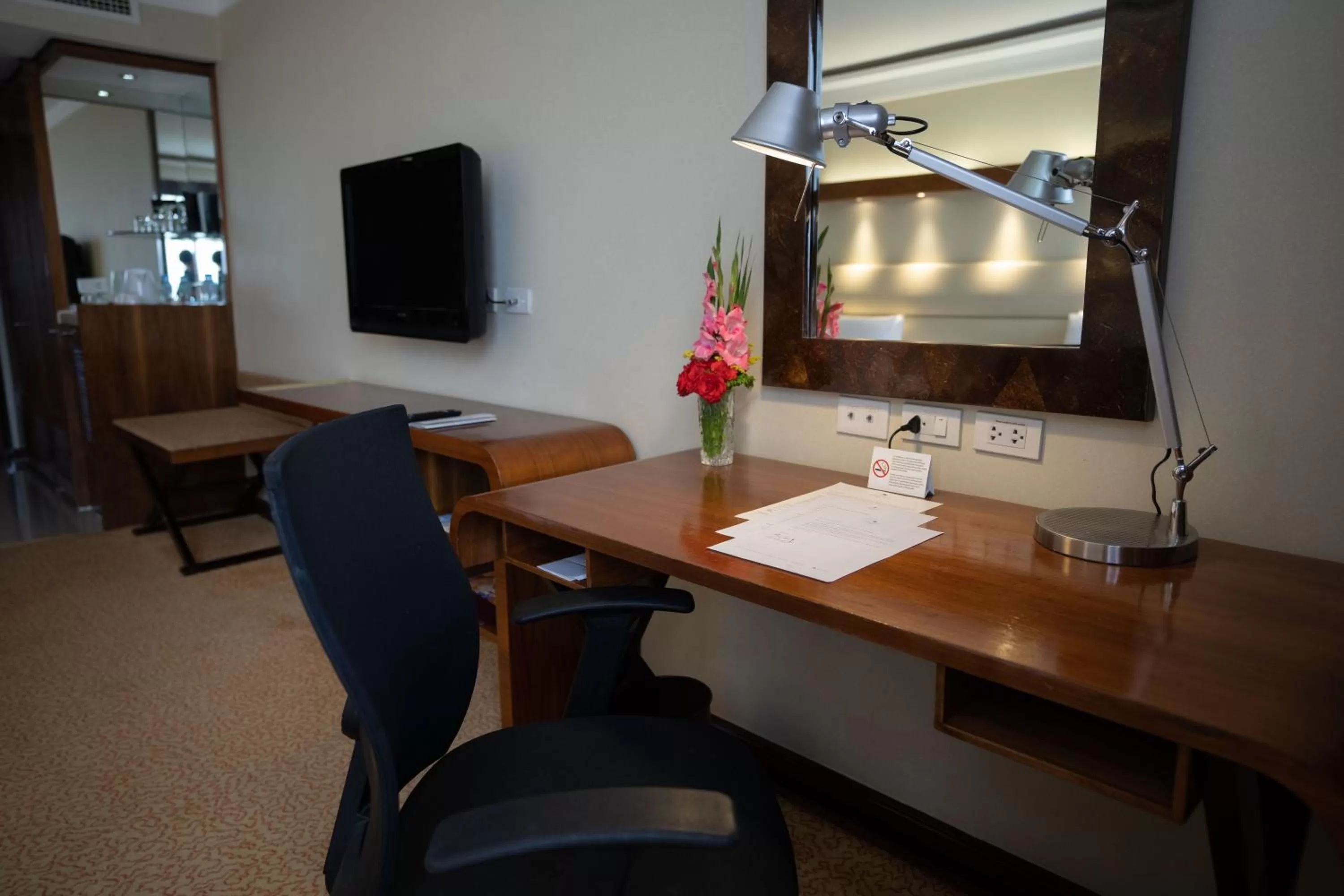 Communal lounge/ TV room in Marco Polo Plaza Cebu