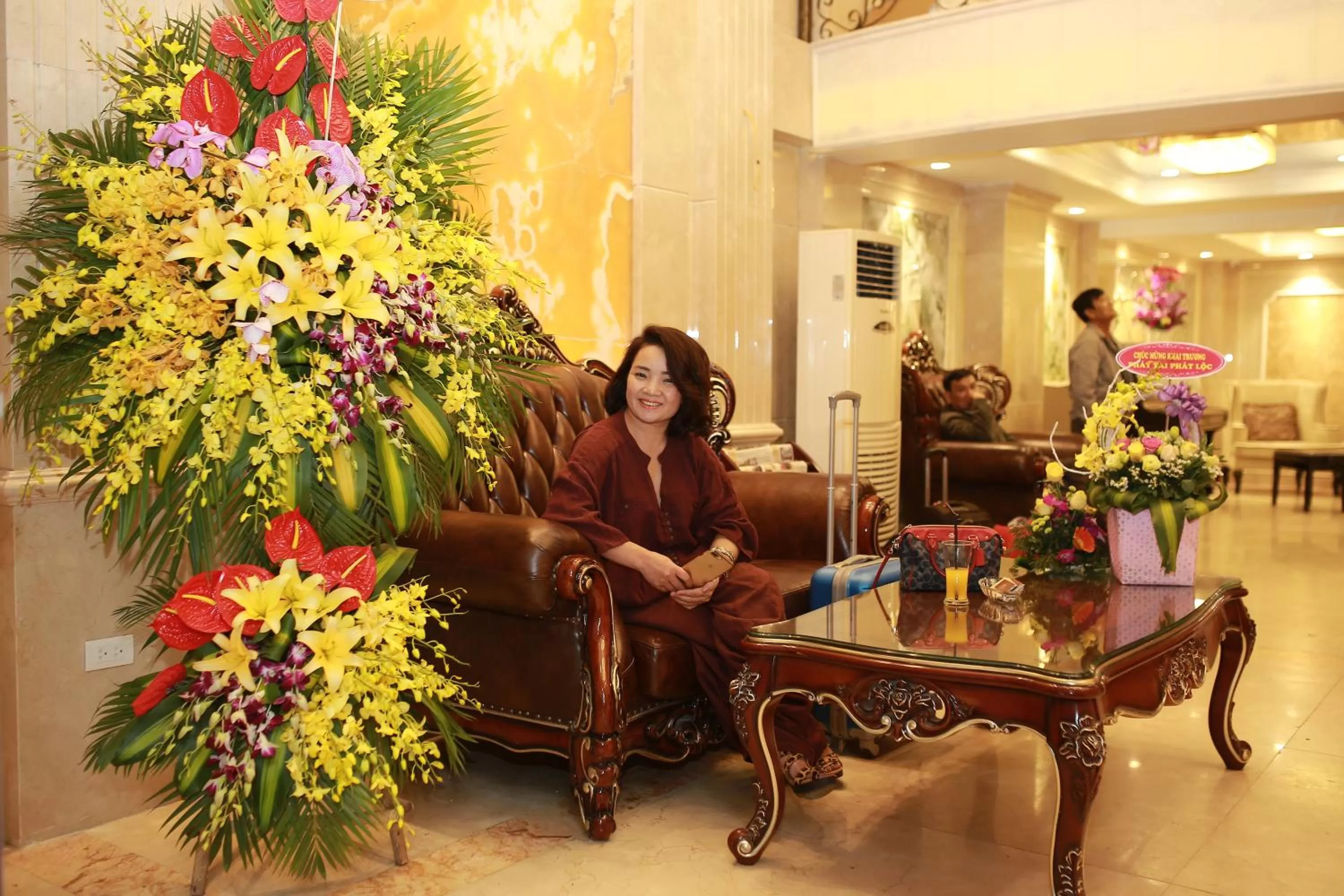 People in Little Hanoi Deluxe Hotel