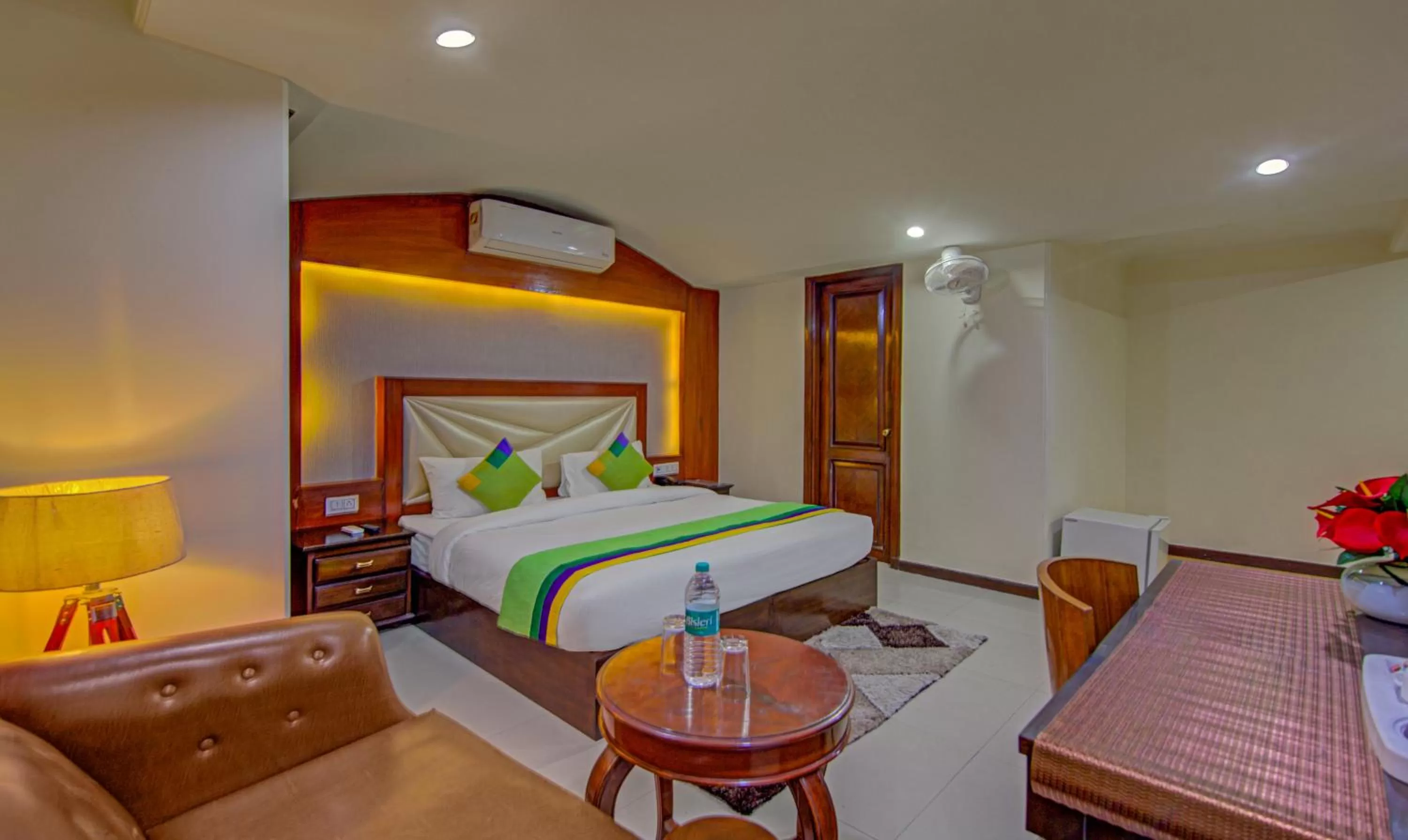 Bed in Treebo Trend Corporate Park