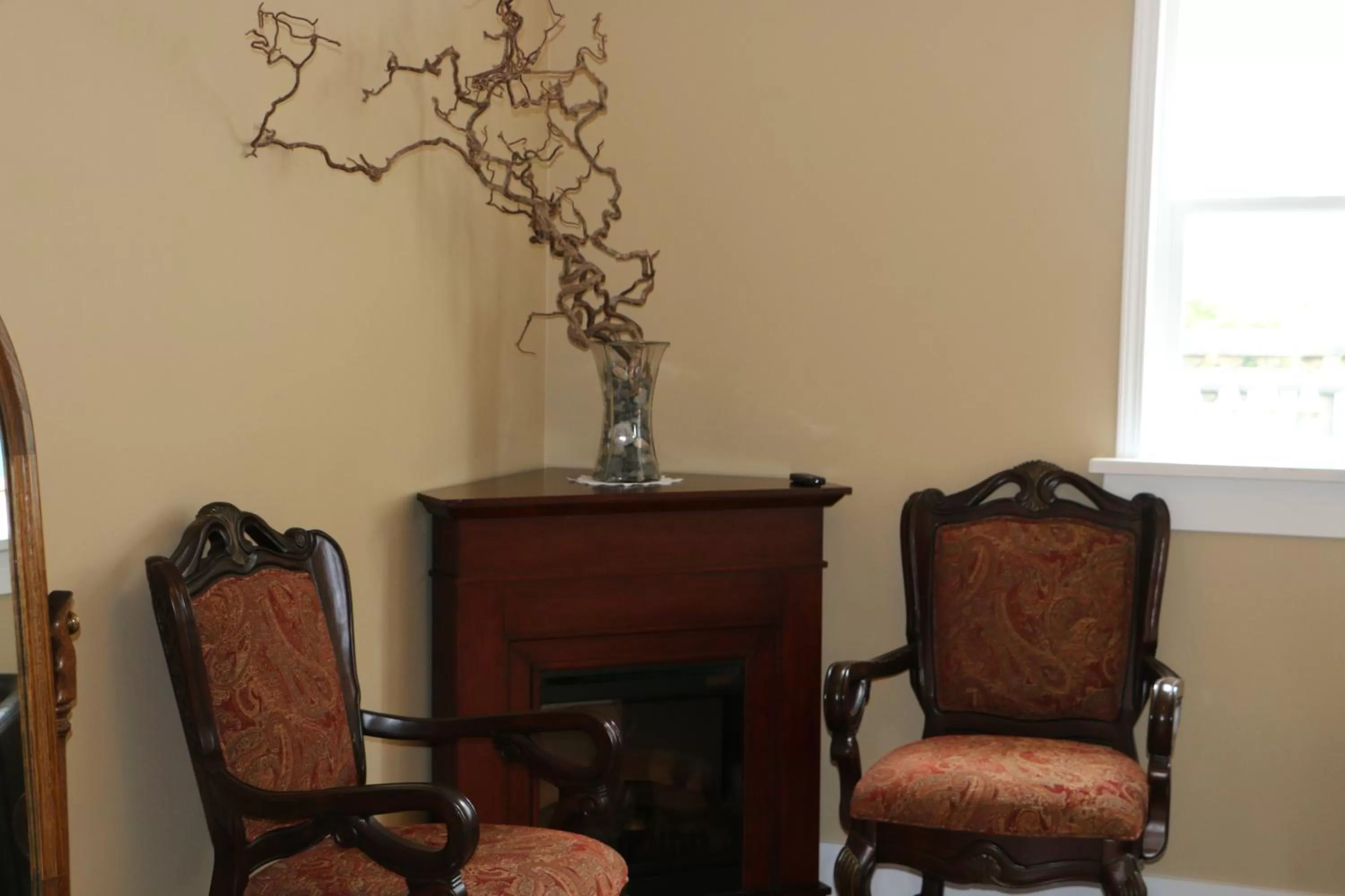 Lobby or reception in Nimpkish Hotel