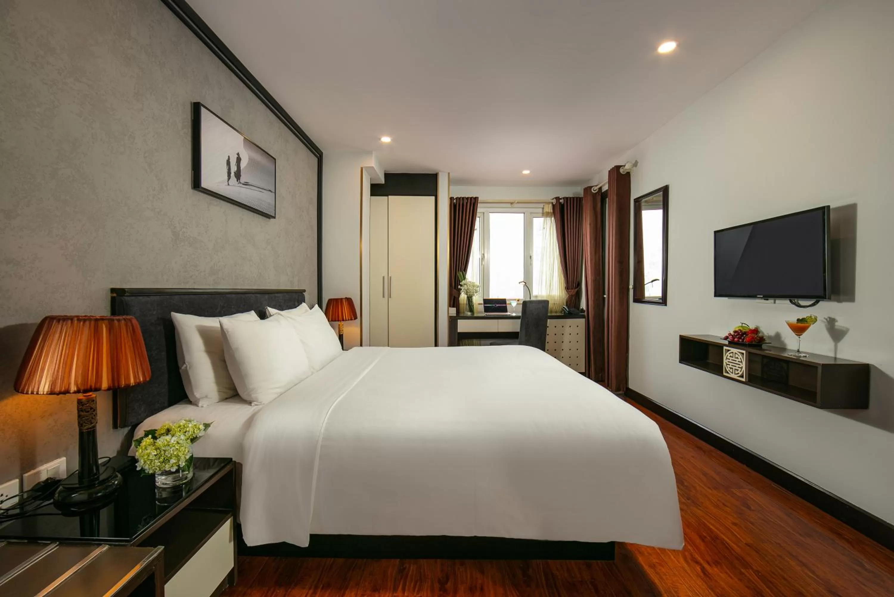 Bed in Hanoi La Palm Premier Hotel & Spa