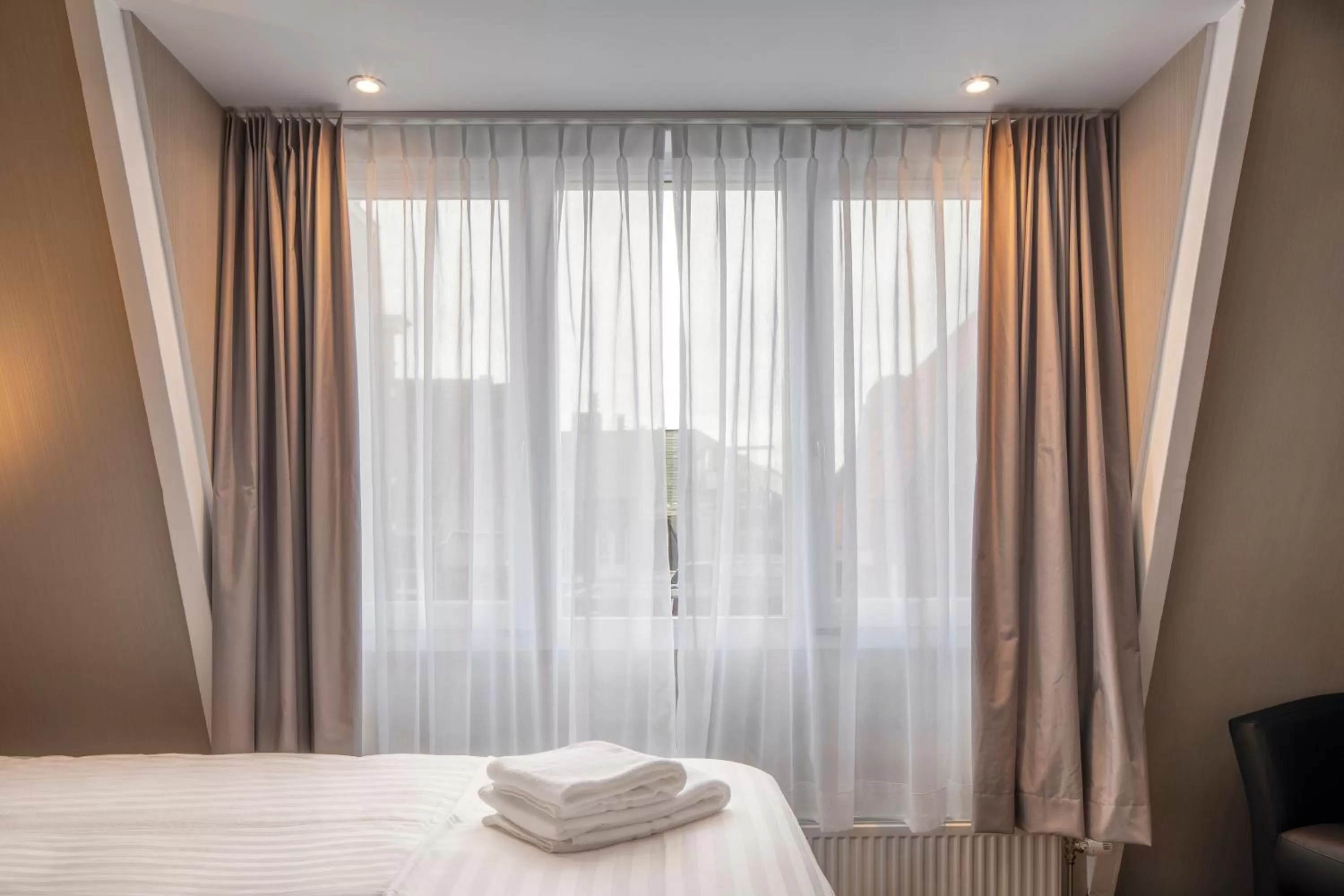 Bed in Cityview Hotel