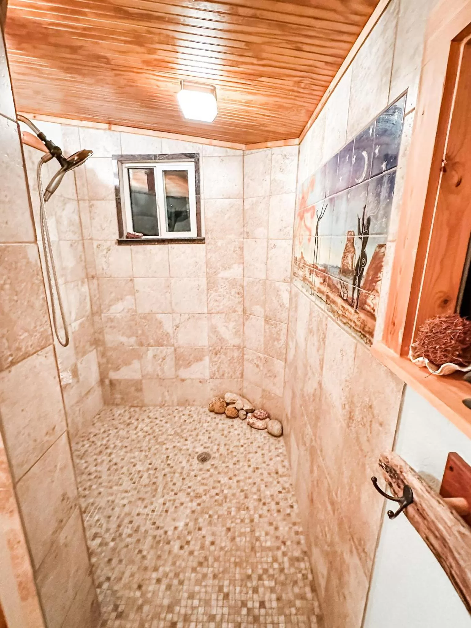 Shower in Inn at the Art Center