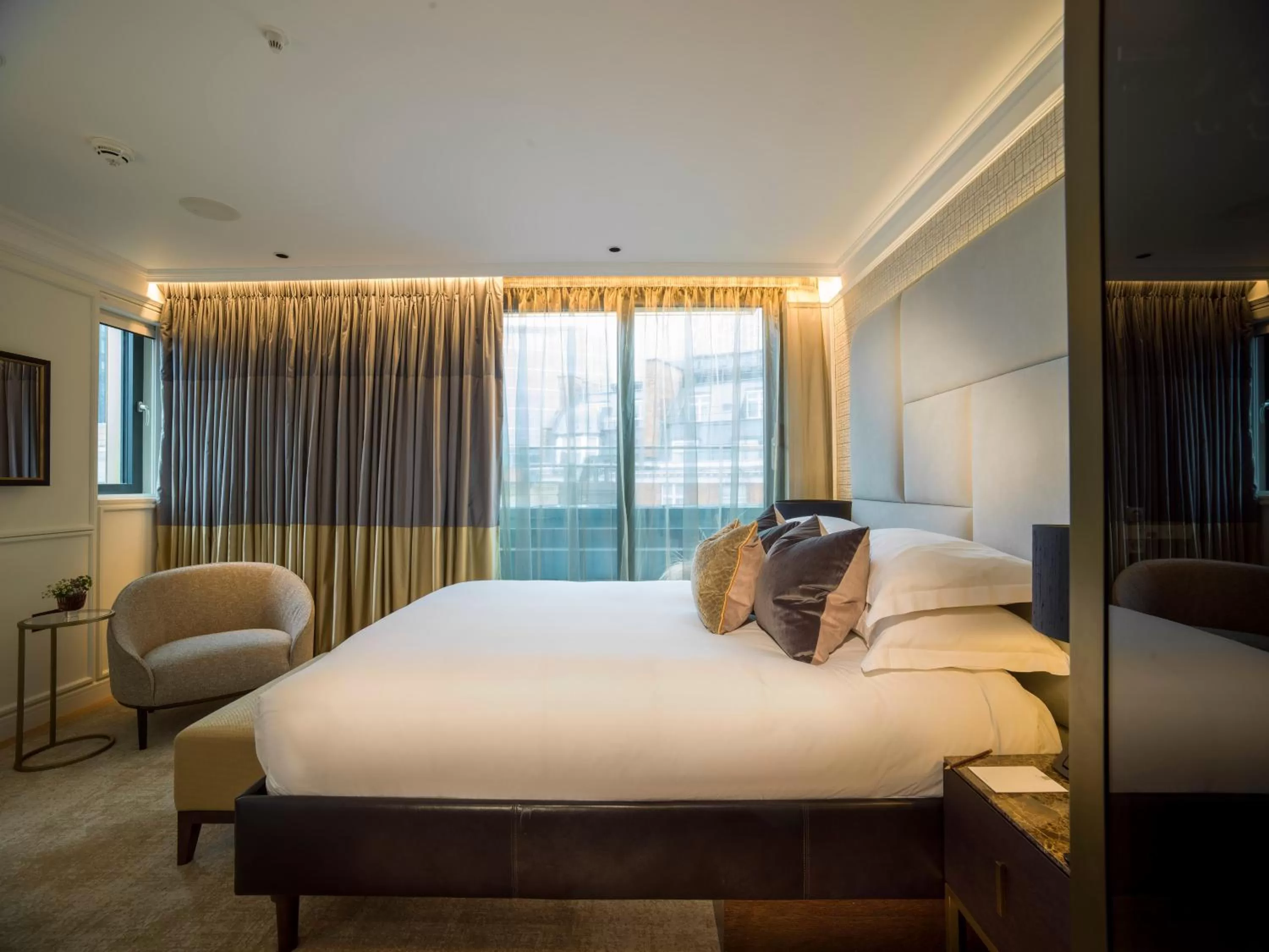 Bedroom, Bed in The Guardsman - Preferred Hotels and Resorts