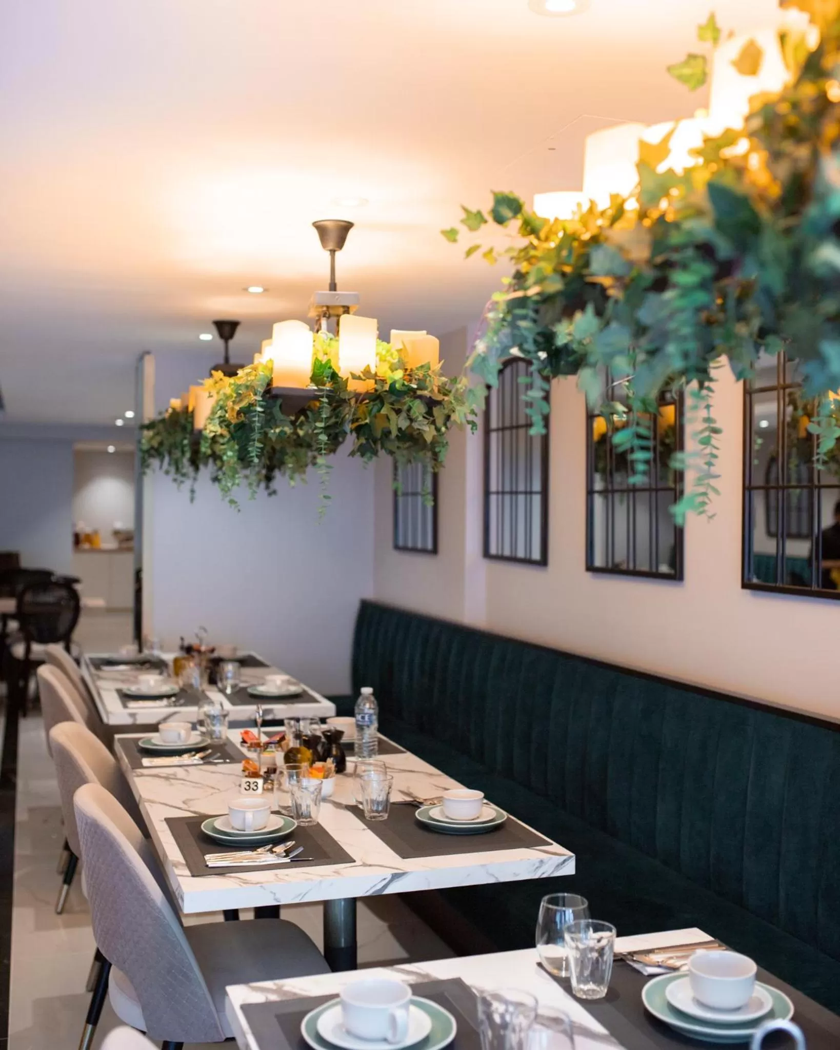 Restaurant/places to eat in Merit Kensington Hotel