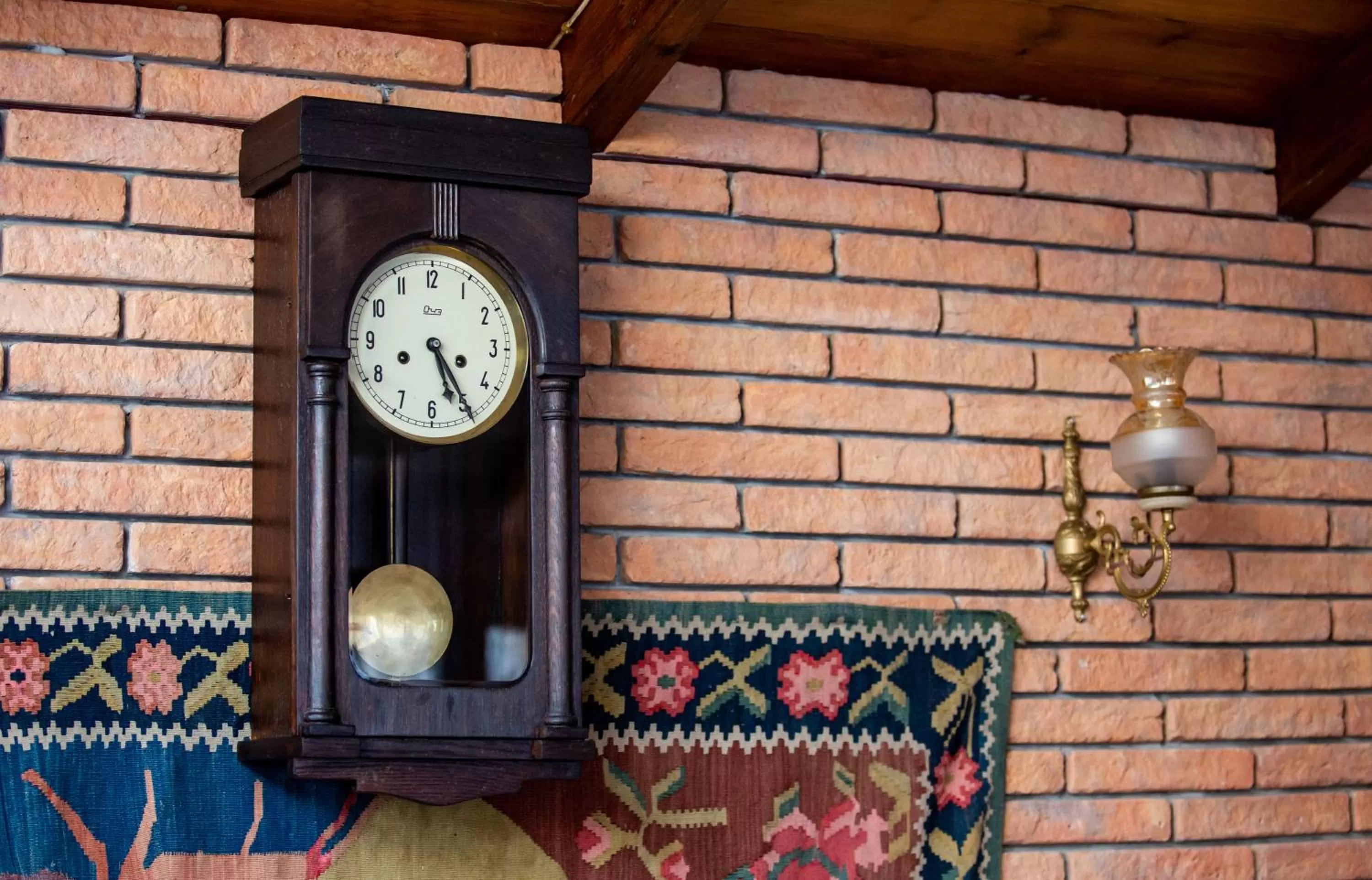 Communal lounge/ TV room in MagHay B&B Hotel in Vanadzor