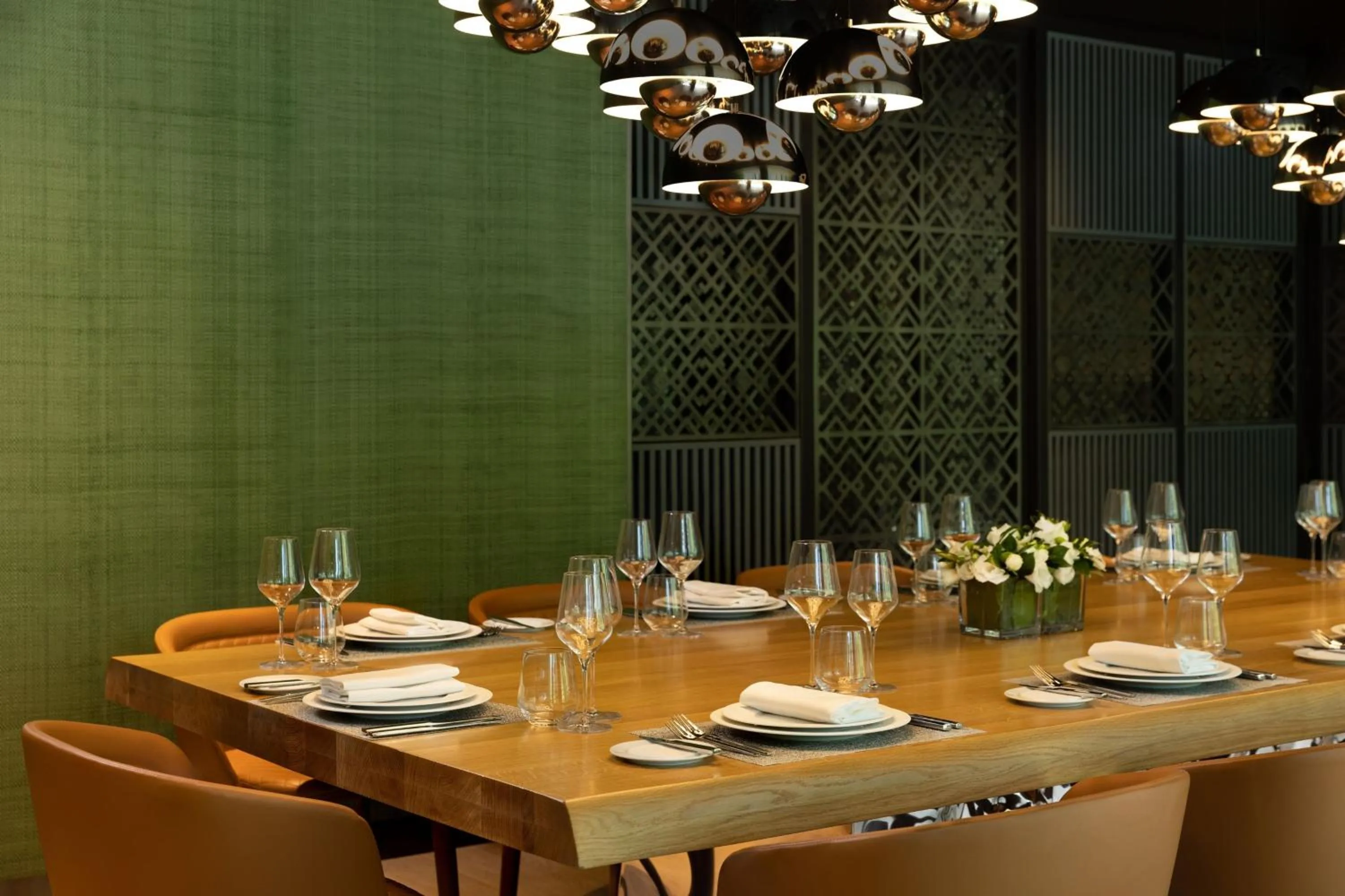 Restaurant/places to eat in Paragraph Freedom Square, a Luxury Collection Hotel, Tbilisi