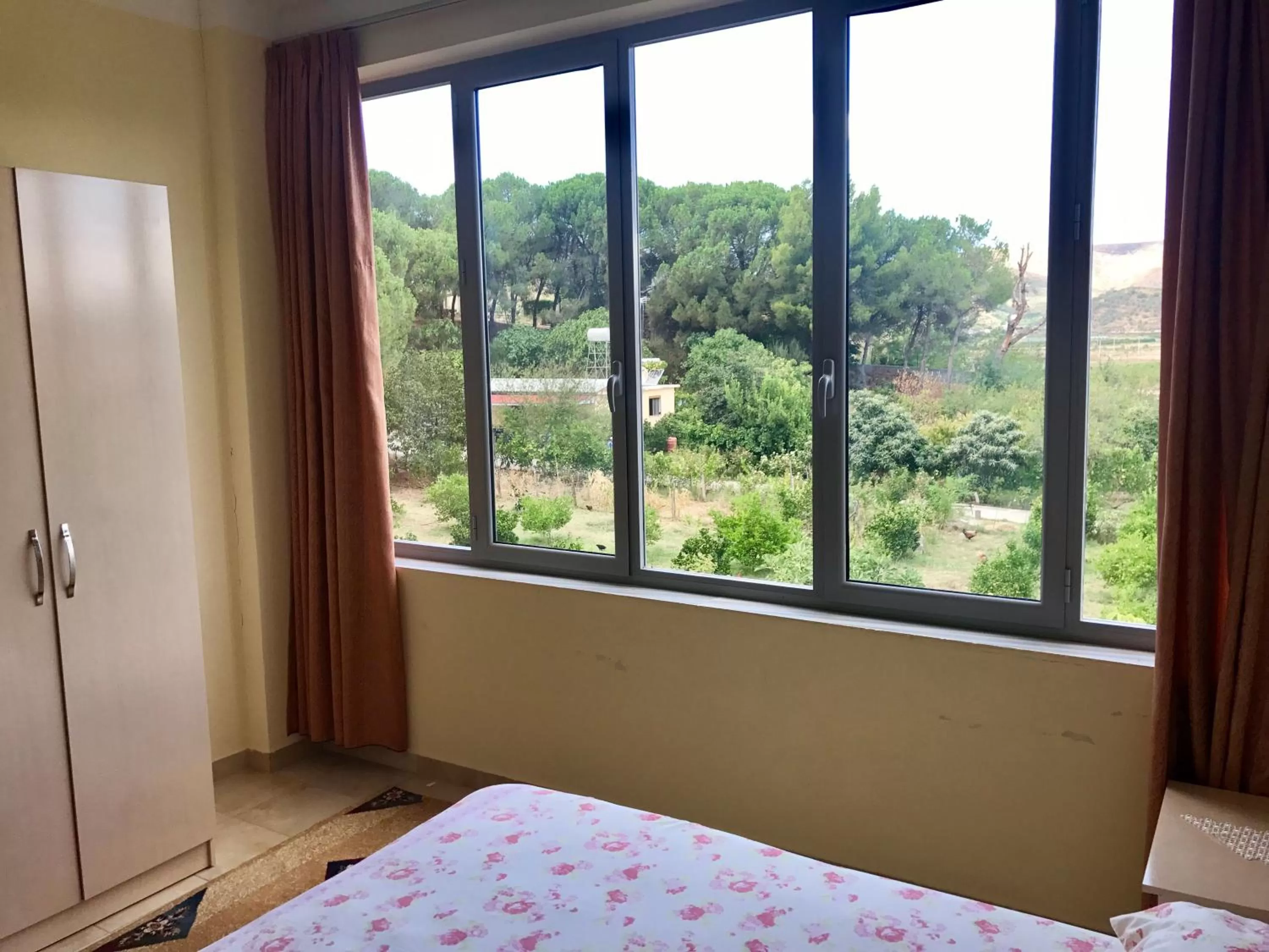 Mountain view, Bed in "Frogs House" Hotel & Restorant Slow Food