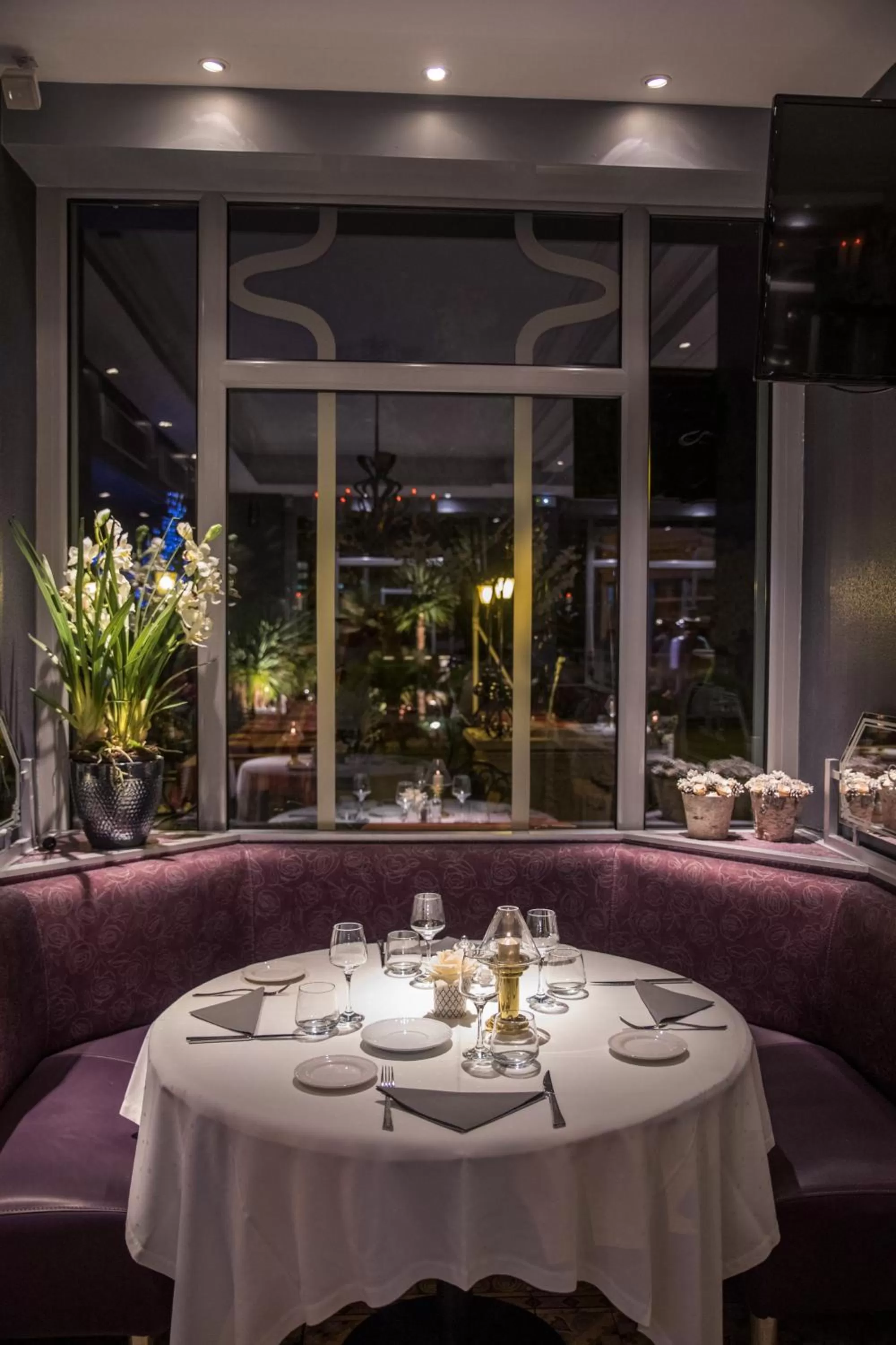 Restaurant/places to eat in Best Western Beauséjour