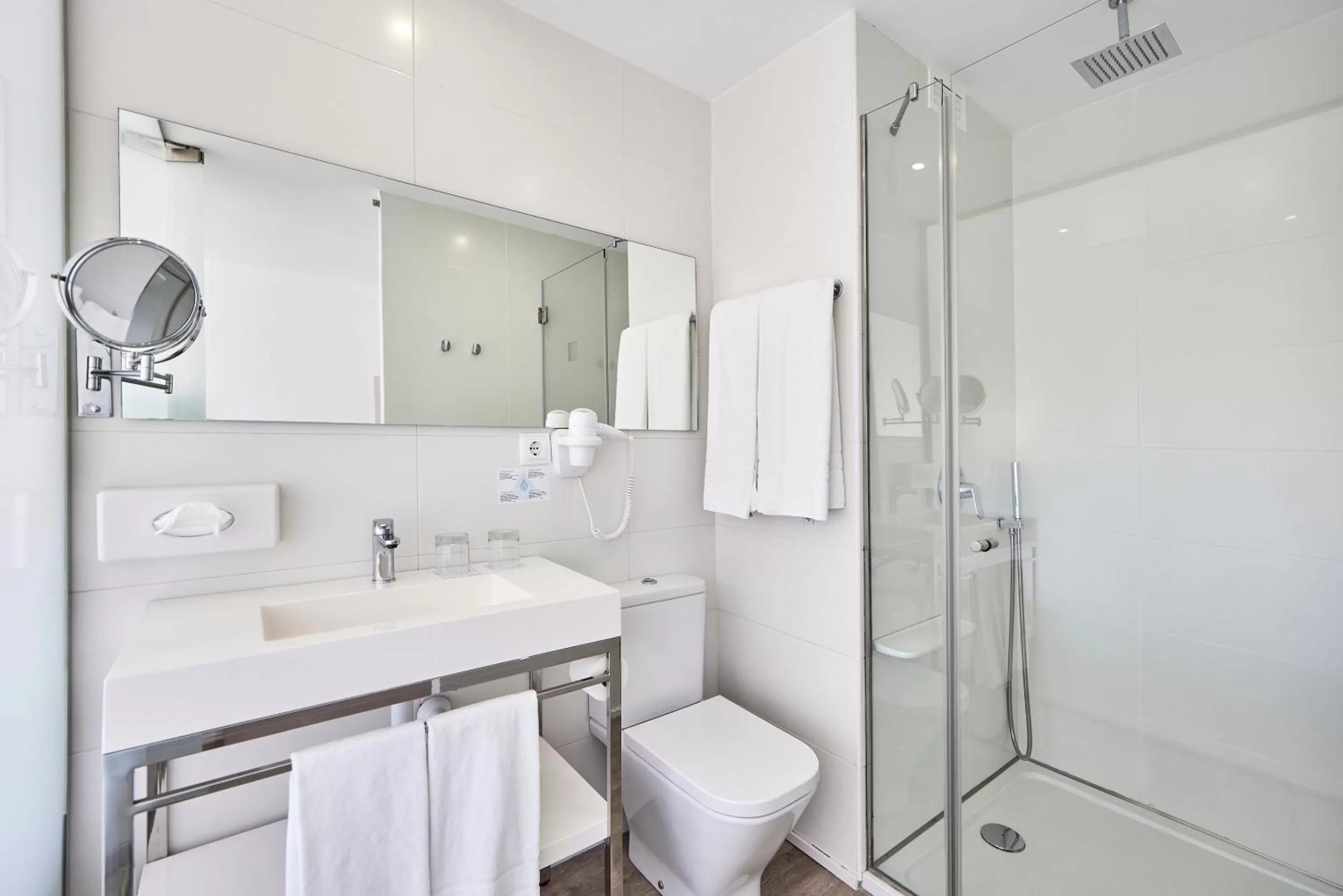 Shower in Hotel Astoria Playa Adults Only 4* Sup