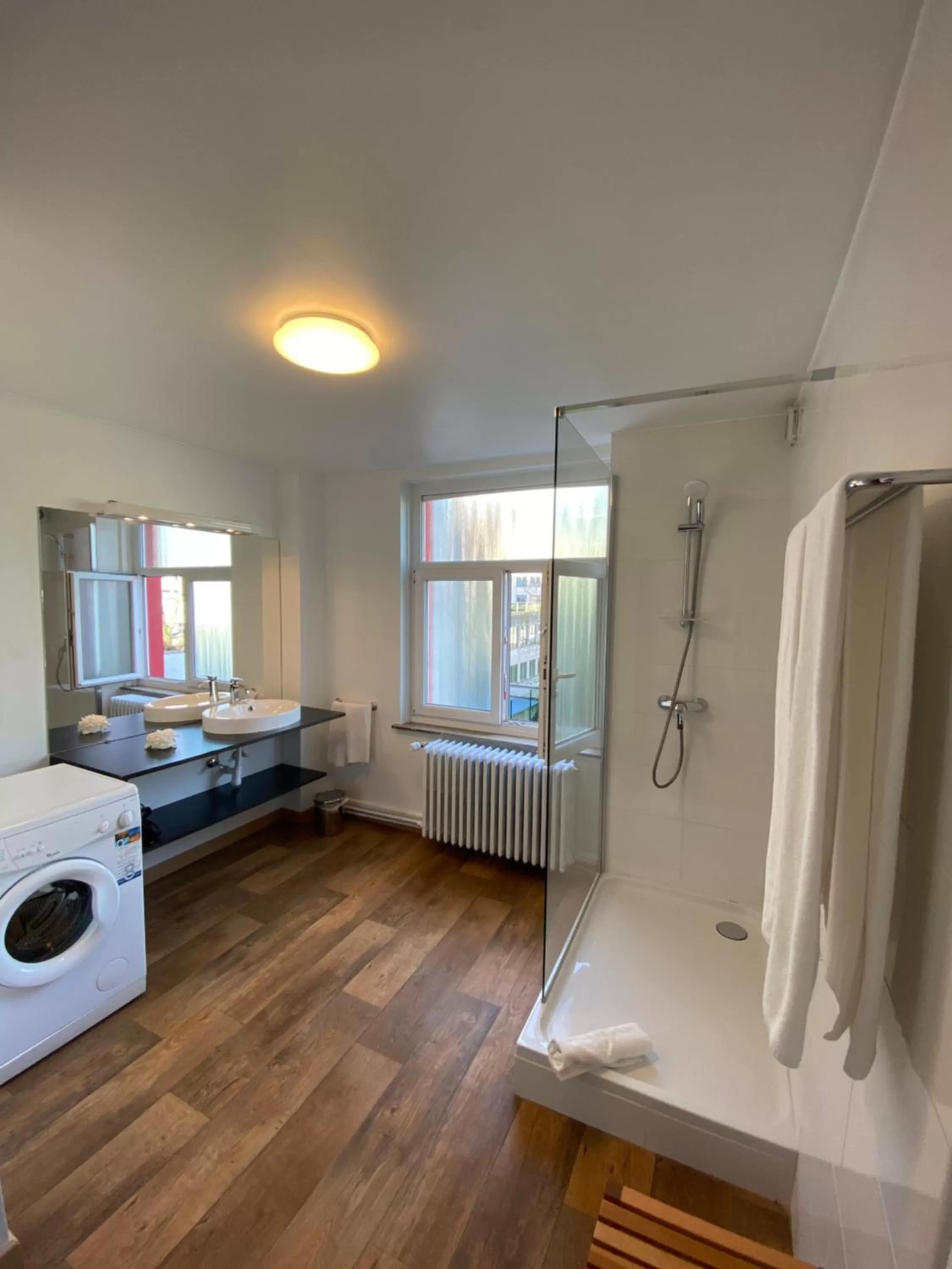 Shower in MAS Aparthotel EU