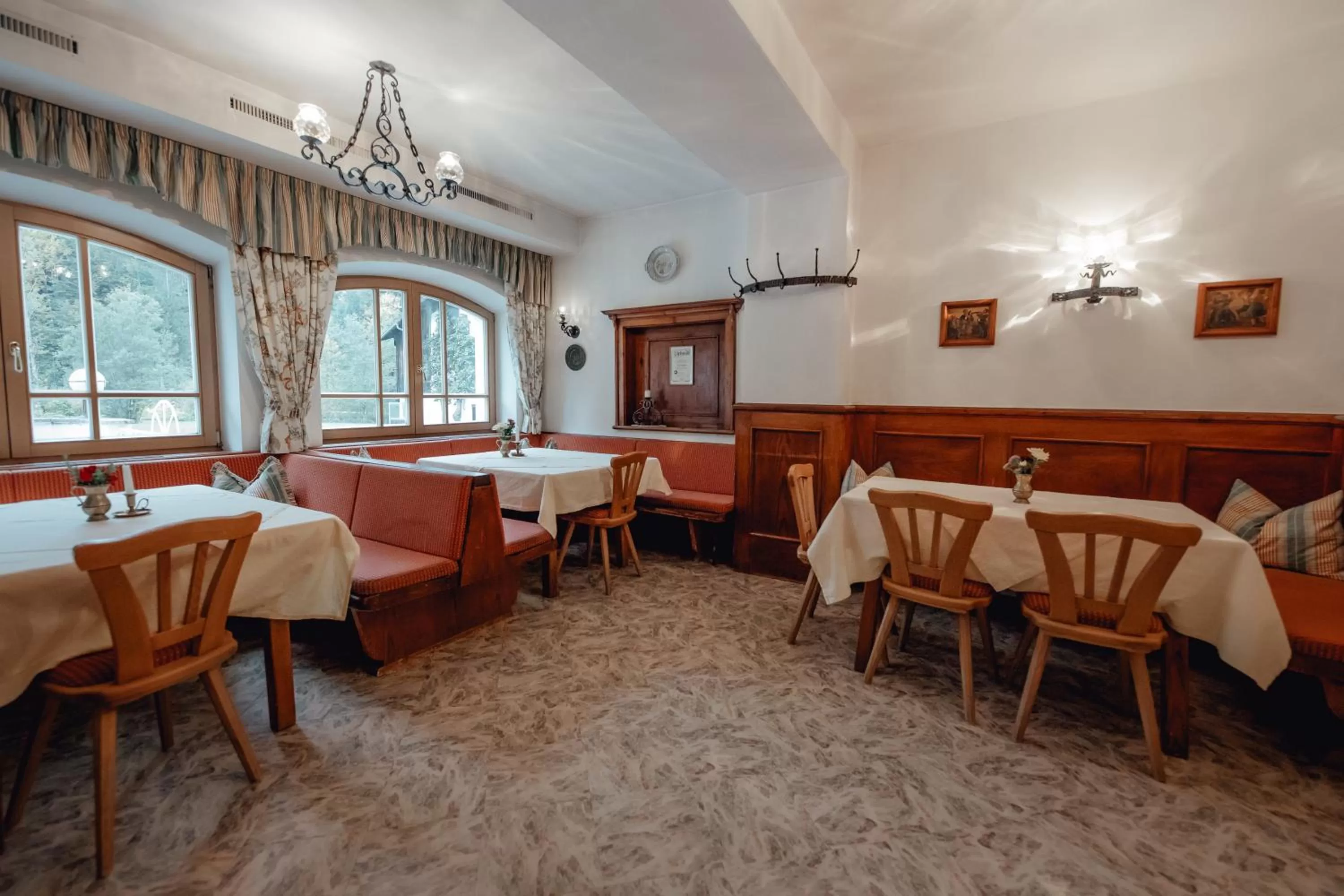 Breakfast in Dandler - Zimmer und Ferienwohnungen