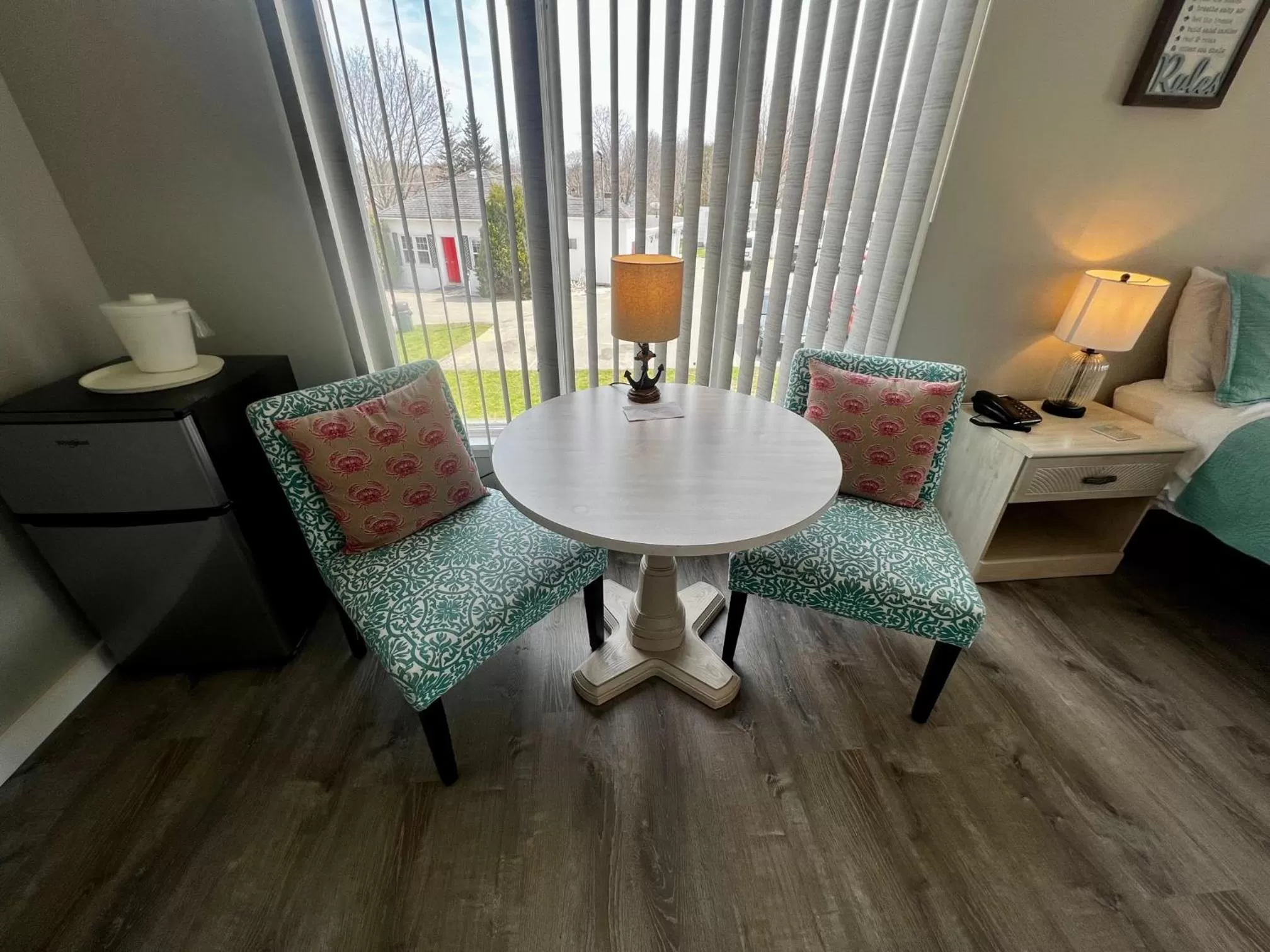 Claddagh Motel & Suites