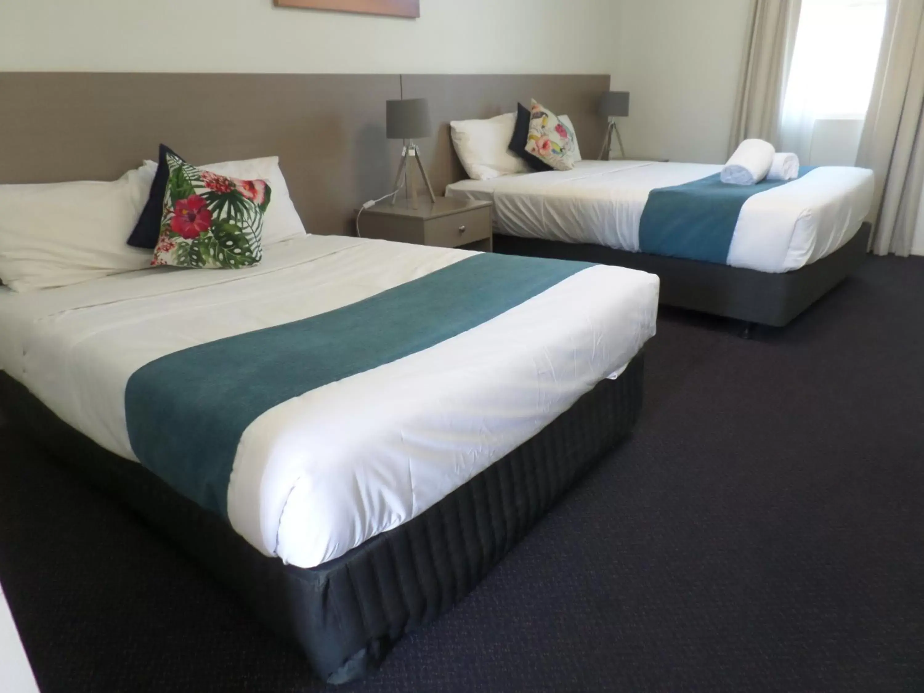 Standard Double or Twin Room in Burke & Wills Mt Isa Standard Double or Twin Room in Burke & Wills Mt Isa
