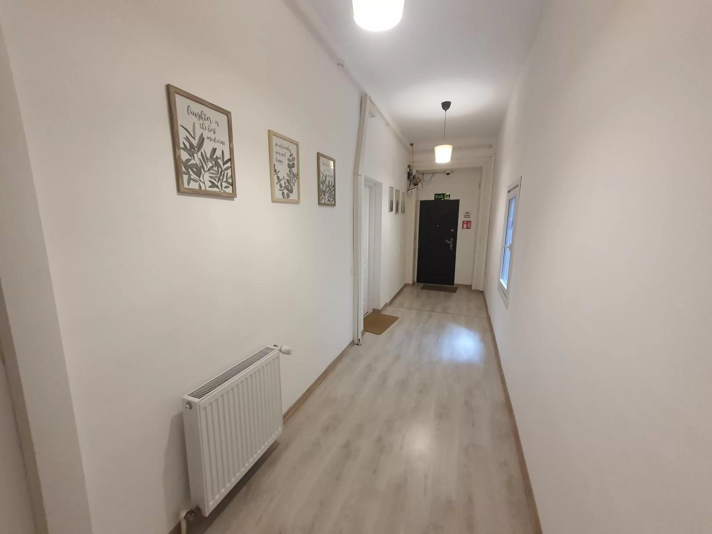 The Floor Piata Unirii