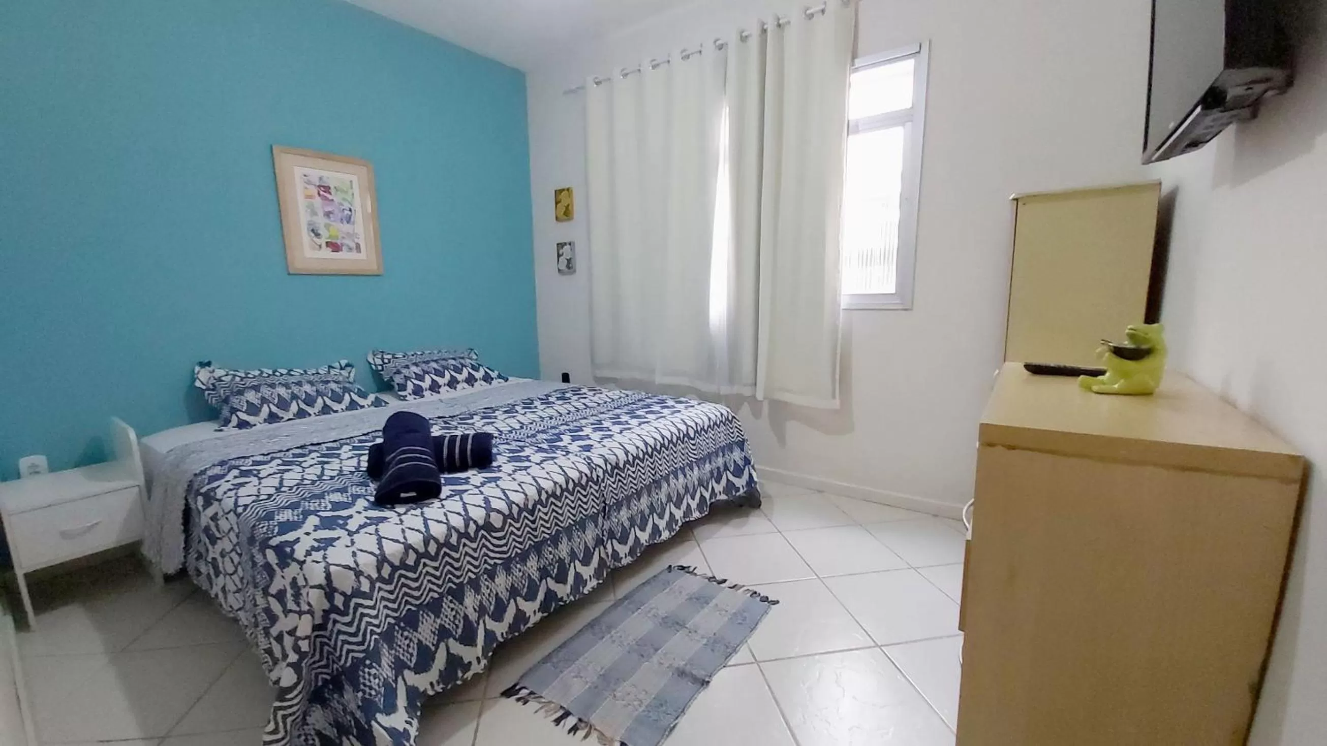 Shower, Bed in A Casa Morro do Moreno