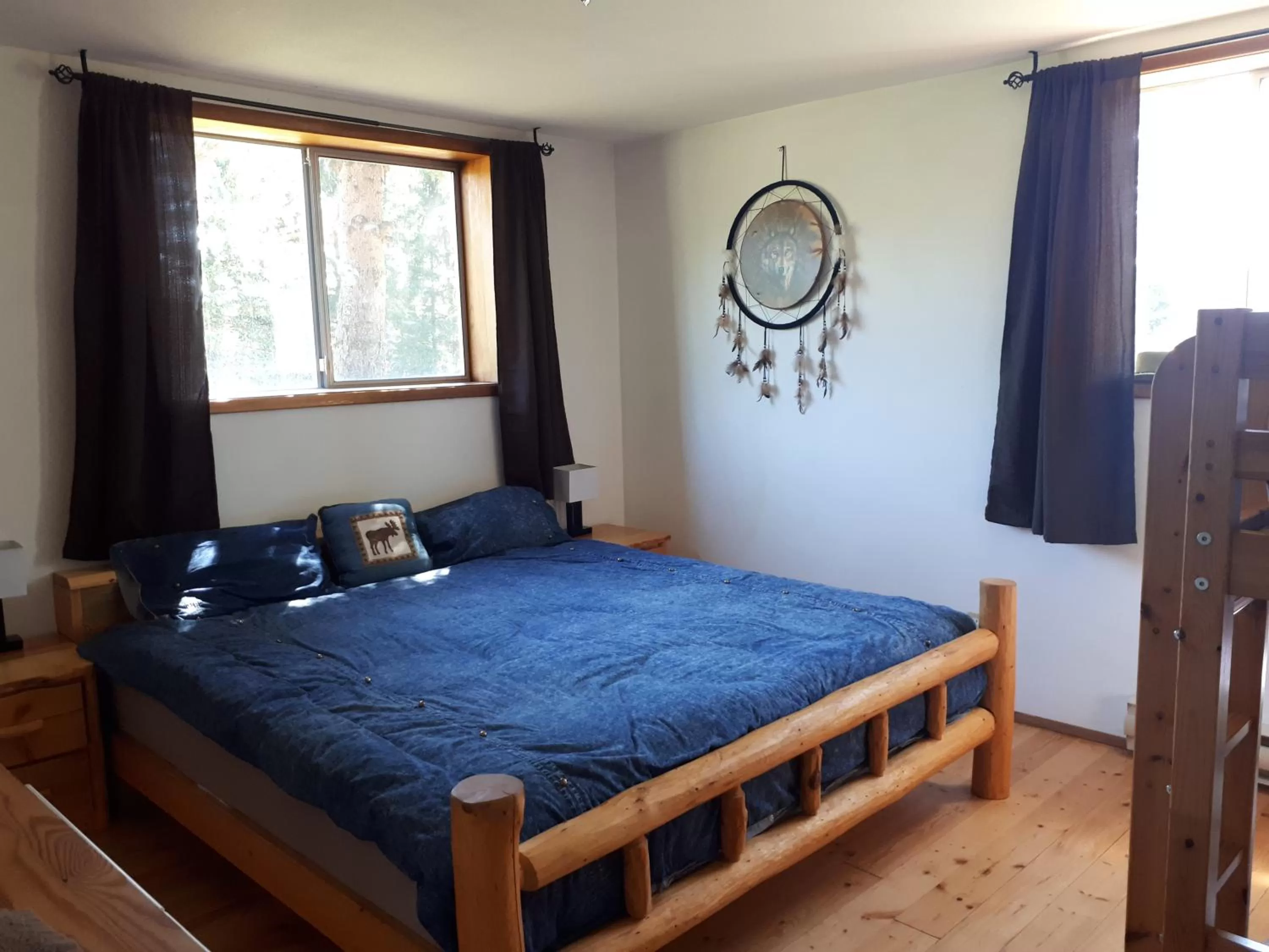 Bed in Wettstone Guest Ranch