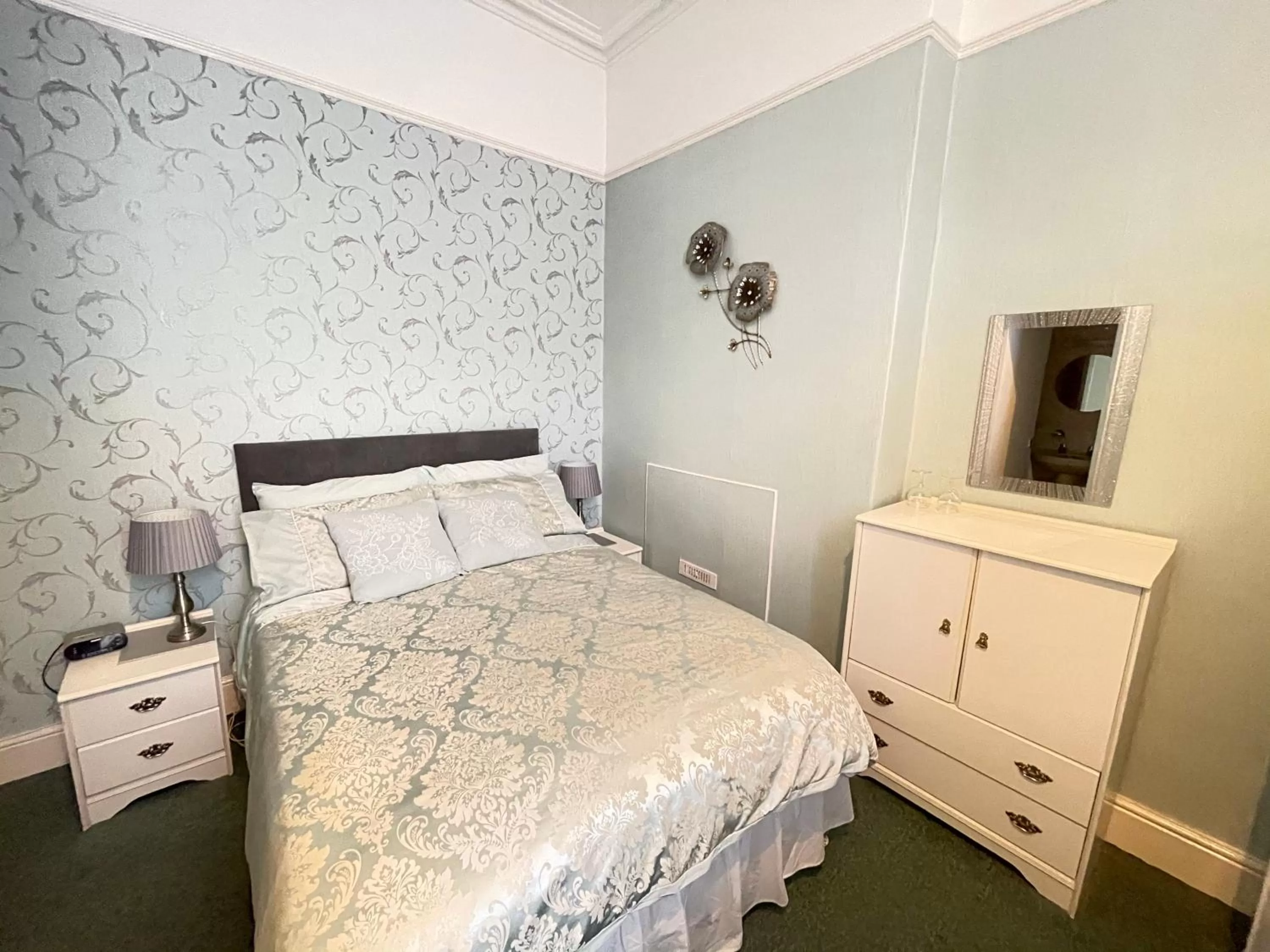 Small Double Room in White Court Llandudno