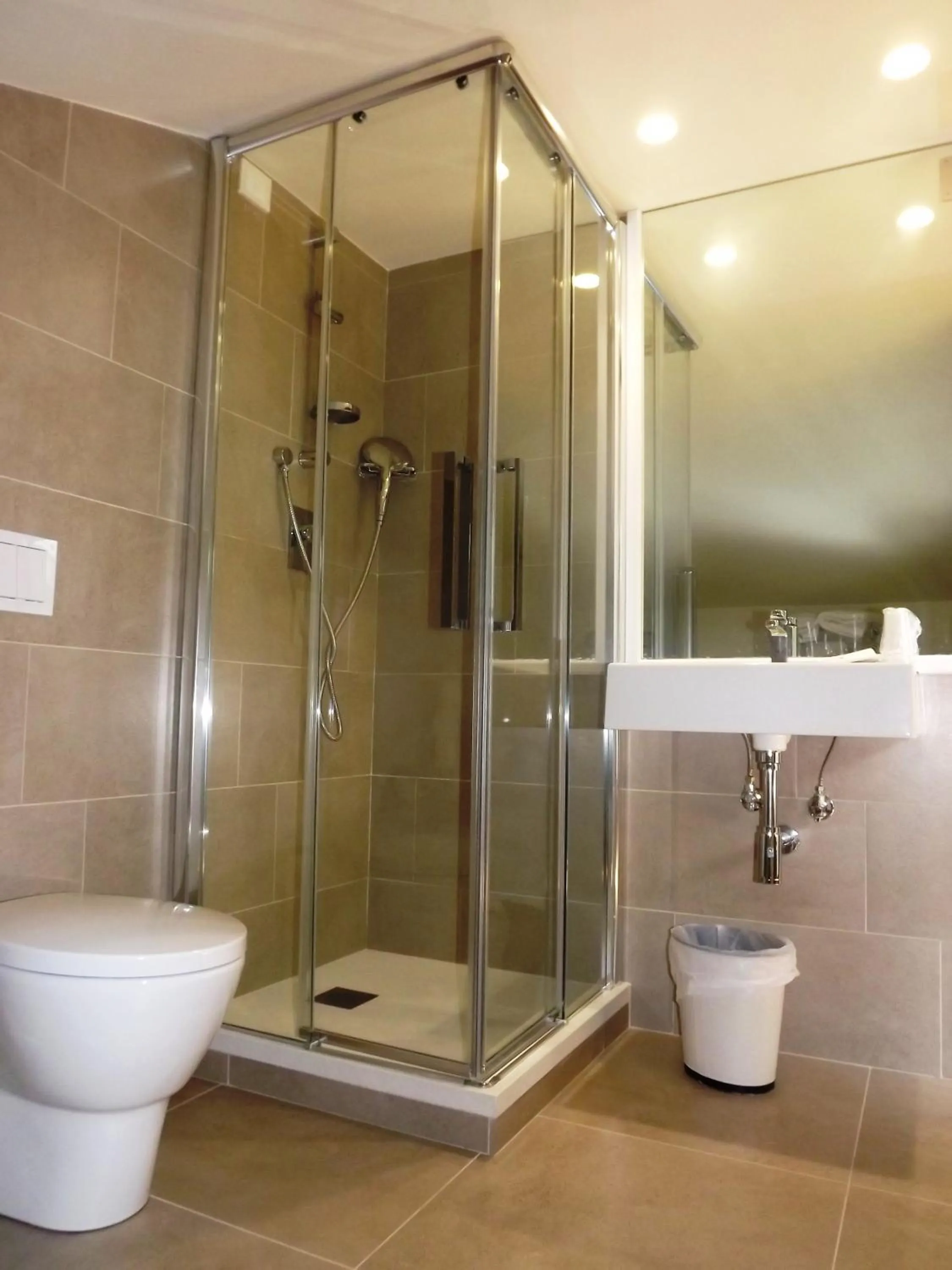 Bathroom in Airone Wellness Hotel