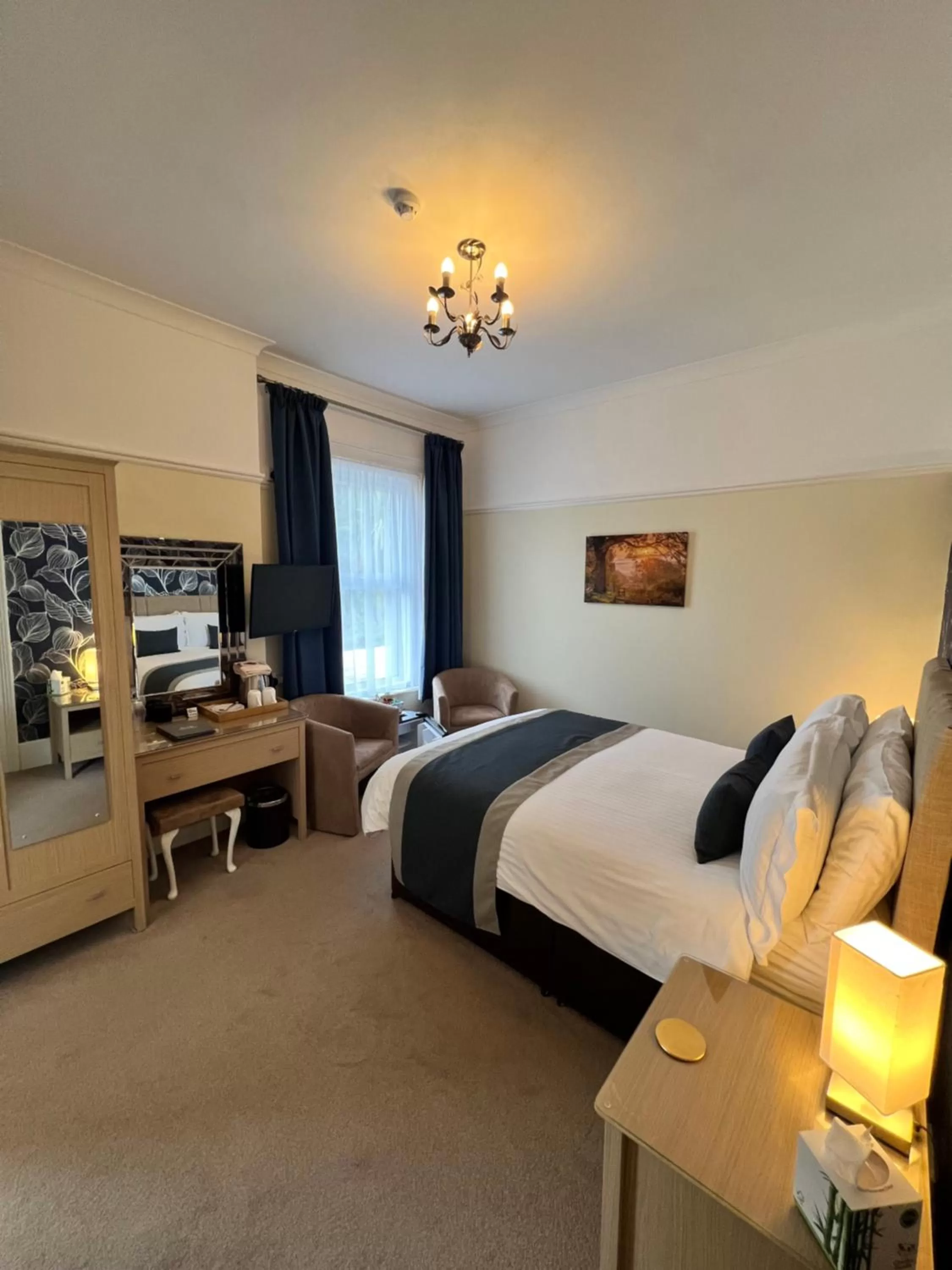 Bedroom, Bed in Birkdale Guest House