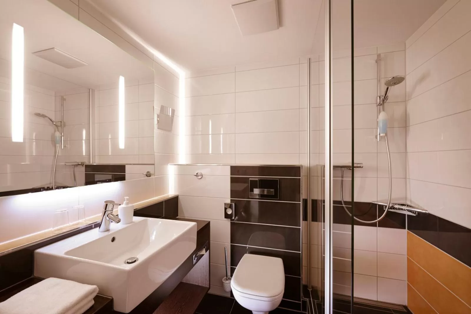 Shower in Berghotel Bastei