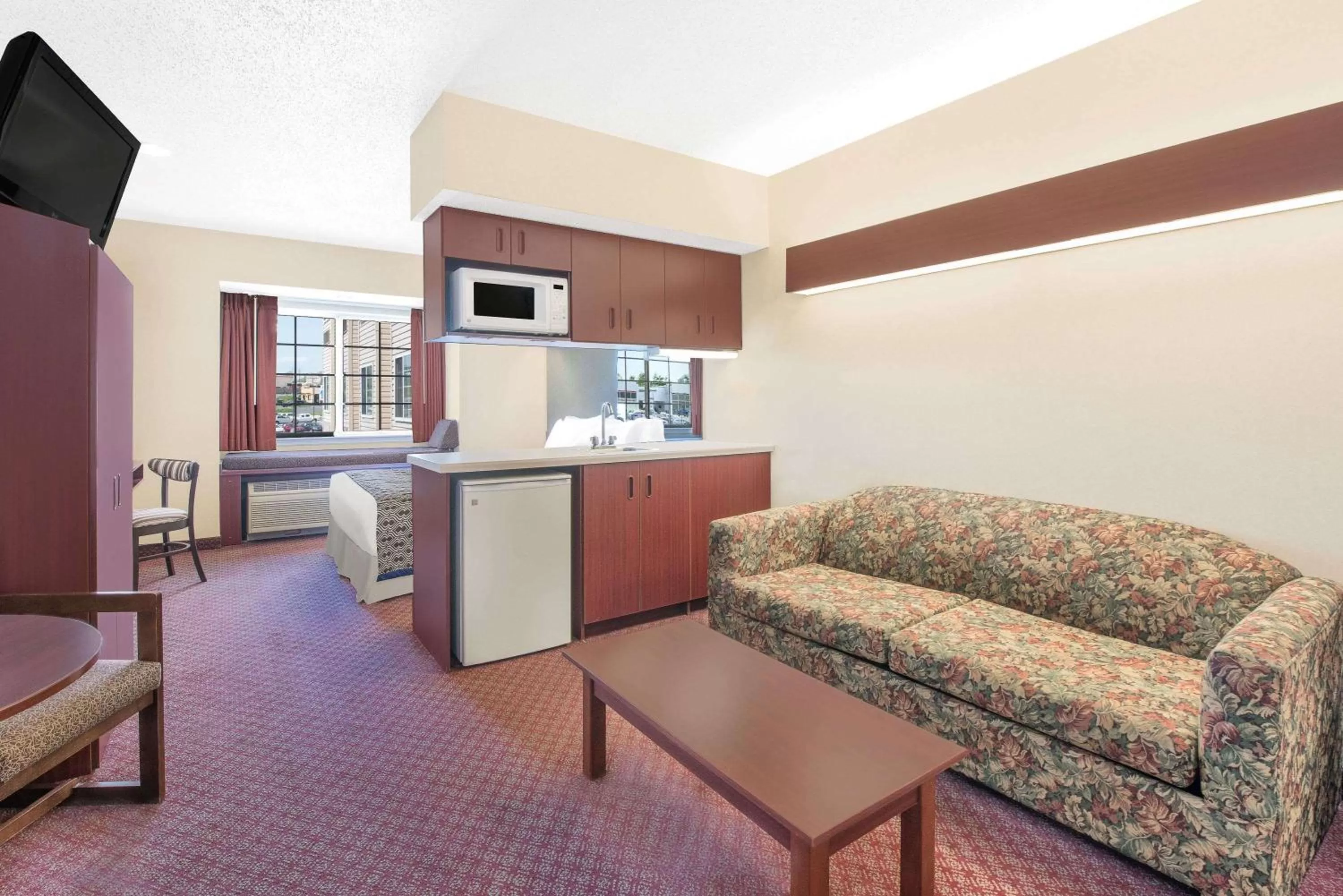 Photo of the whole room in Microtel Inn & Suites by Wyndham Hamburg