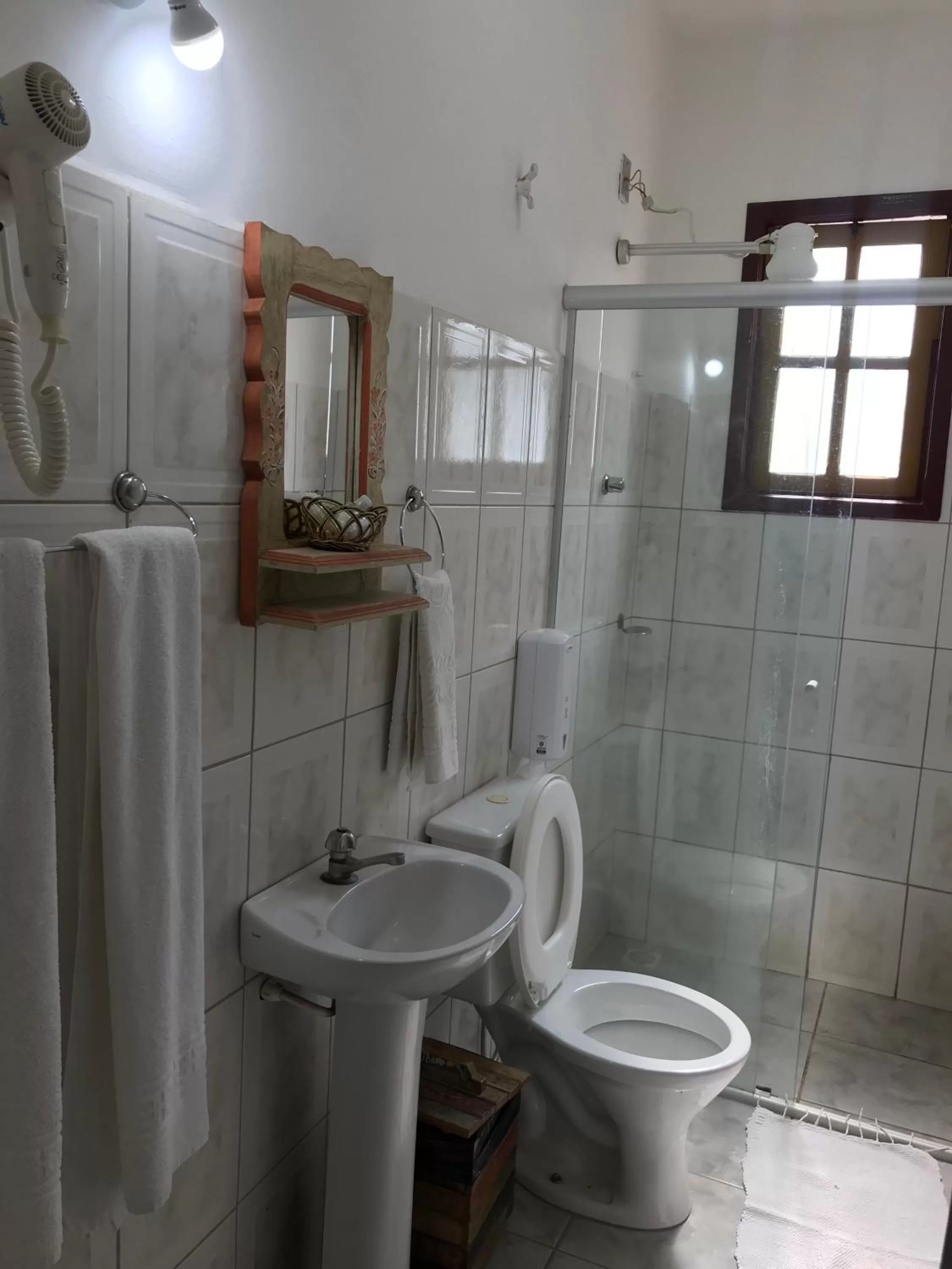 Bathroom in Pousada Neuza Barbosa