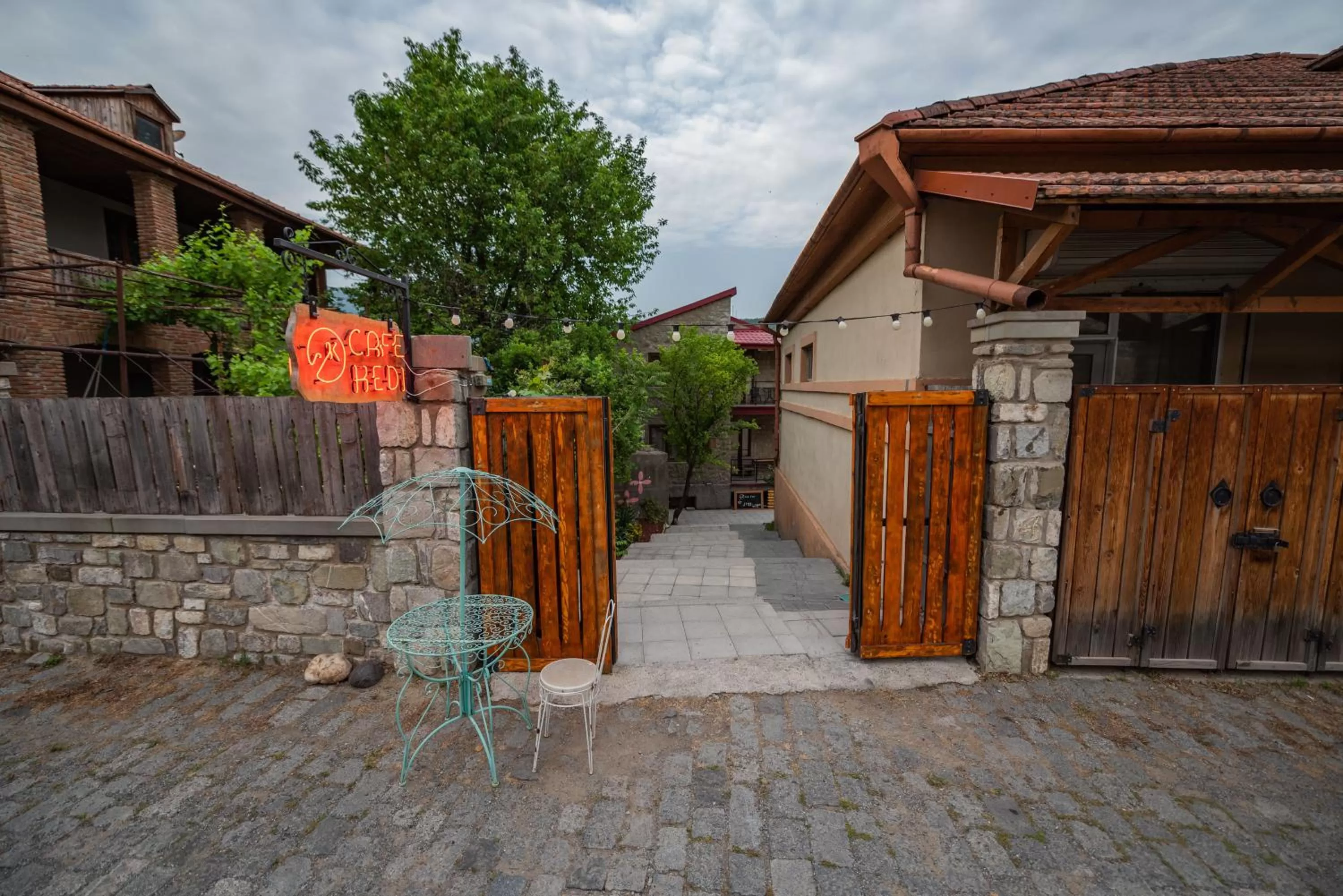 Property Building in Hedi