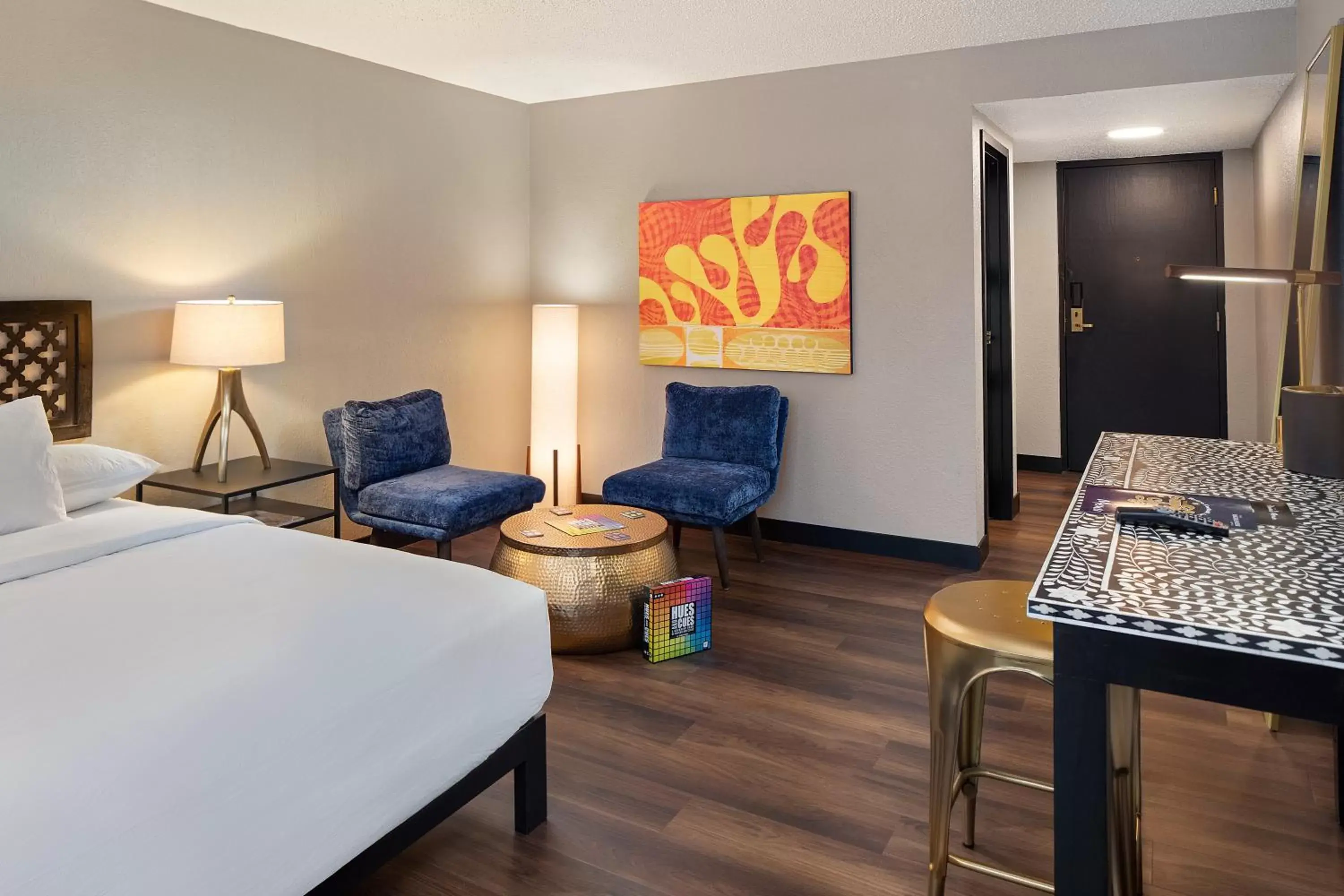 King Room with Balcony in The Highlander Hotel, Ascend Hotel Collection King Room with Balcony in The Highlander Hotel, Ascend Hotel Collection