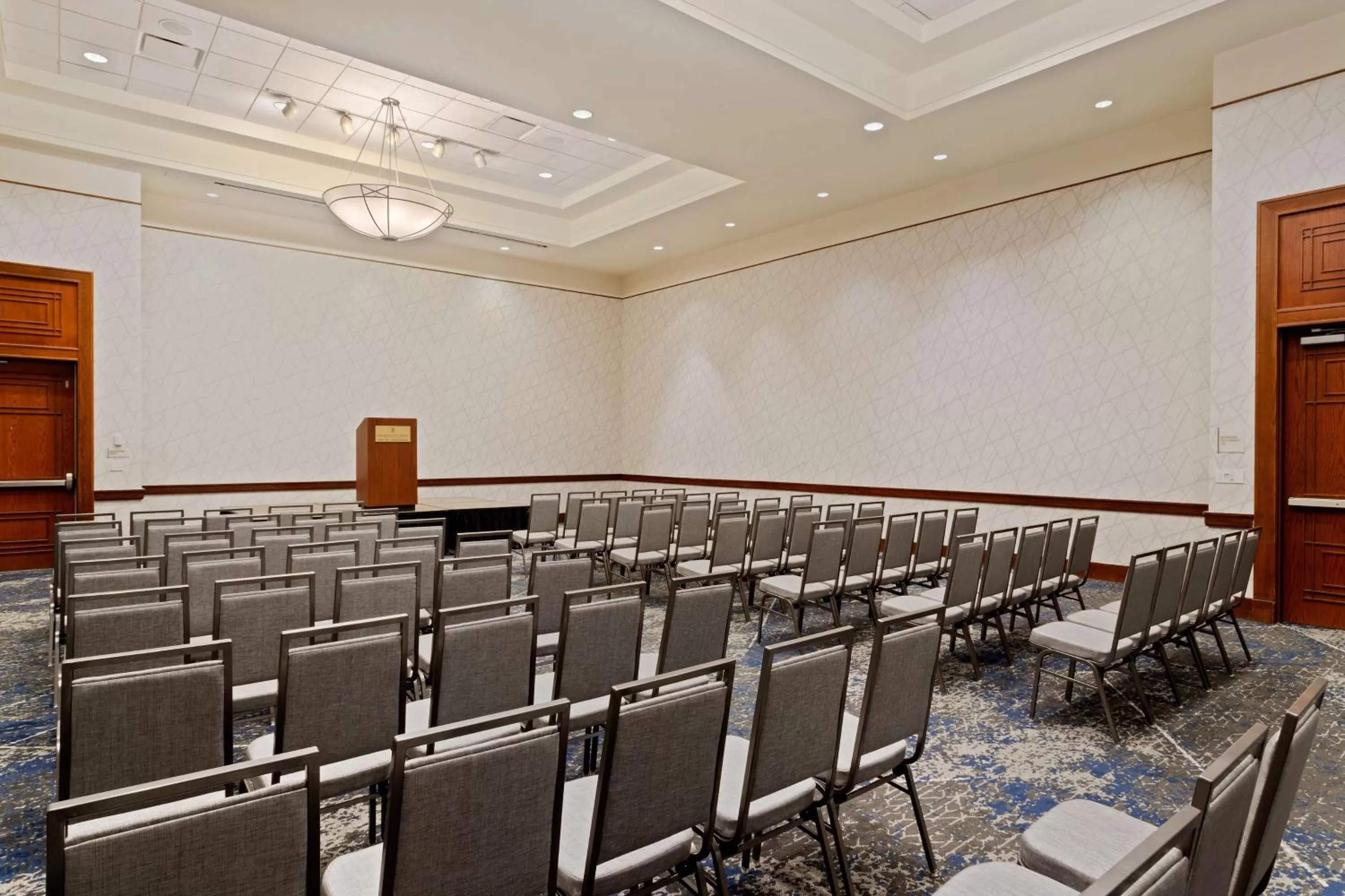 Meeting/conference room in Embassy Suites by Hilton Tampa USF Near Busch Gardens