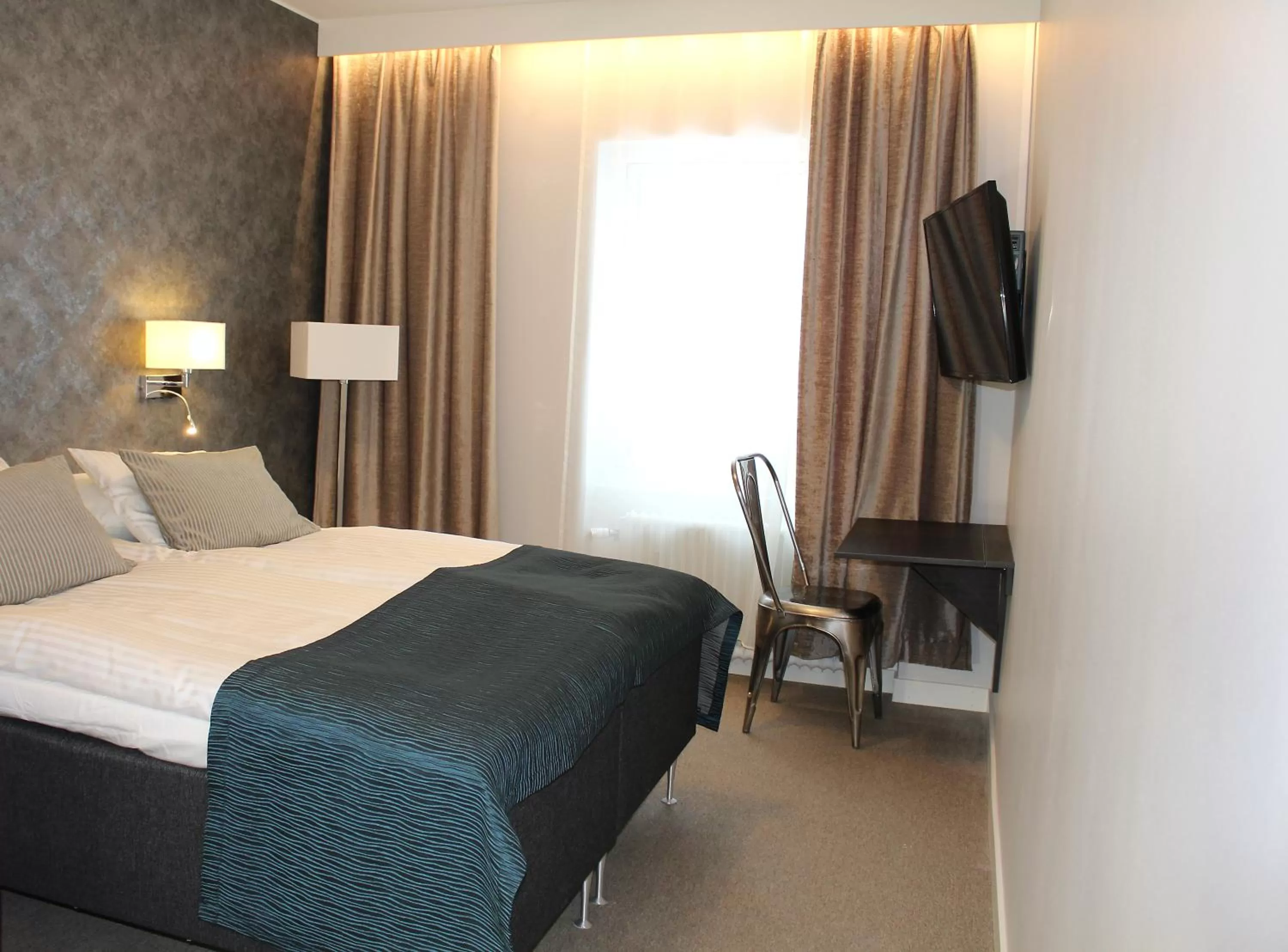 Bed in Hotell Rättvik