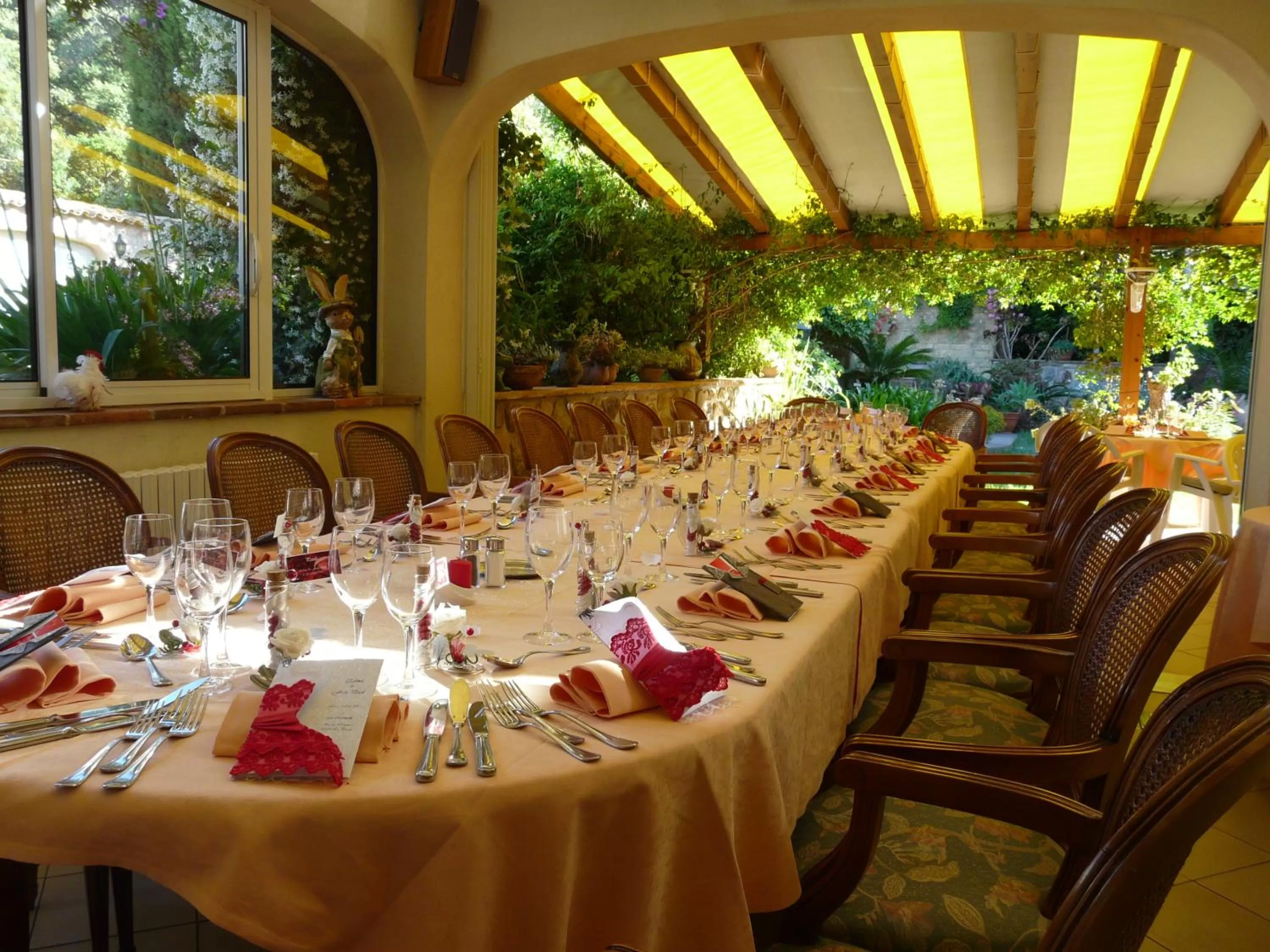 Restaurant/places to eat in L' Escapade Hôtel & Restaurant