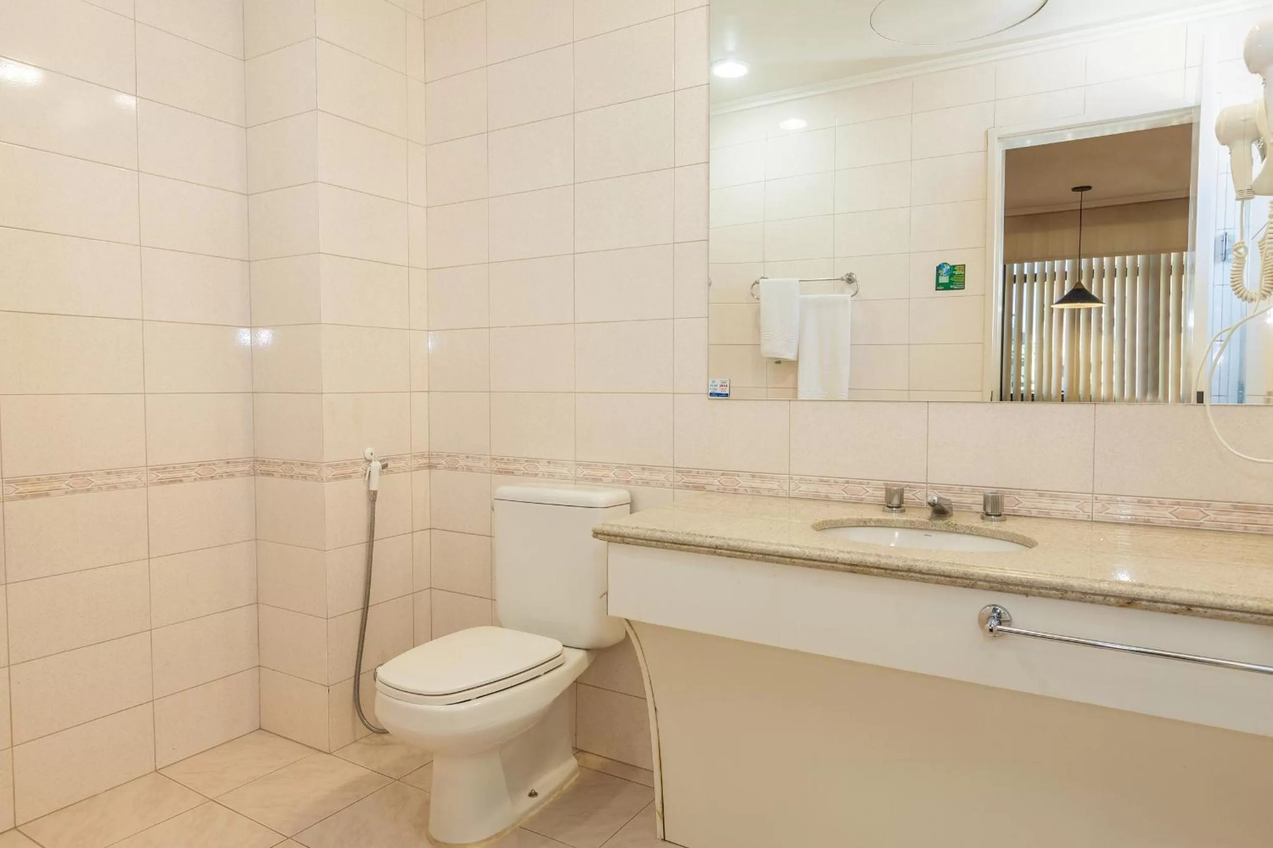 Bathroom in Tri Hotel Smart Caxias