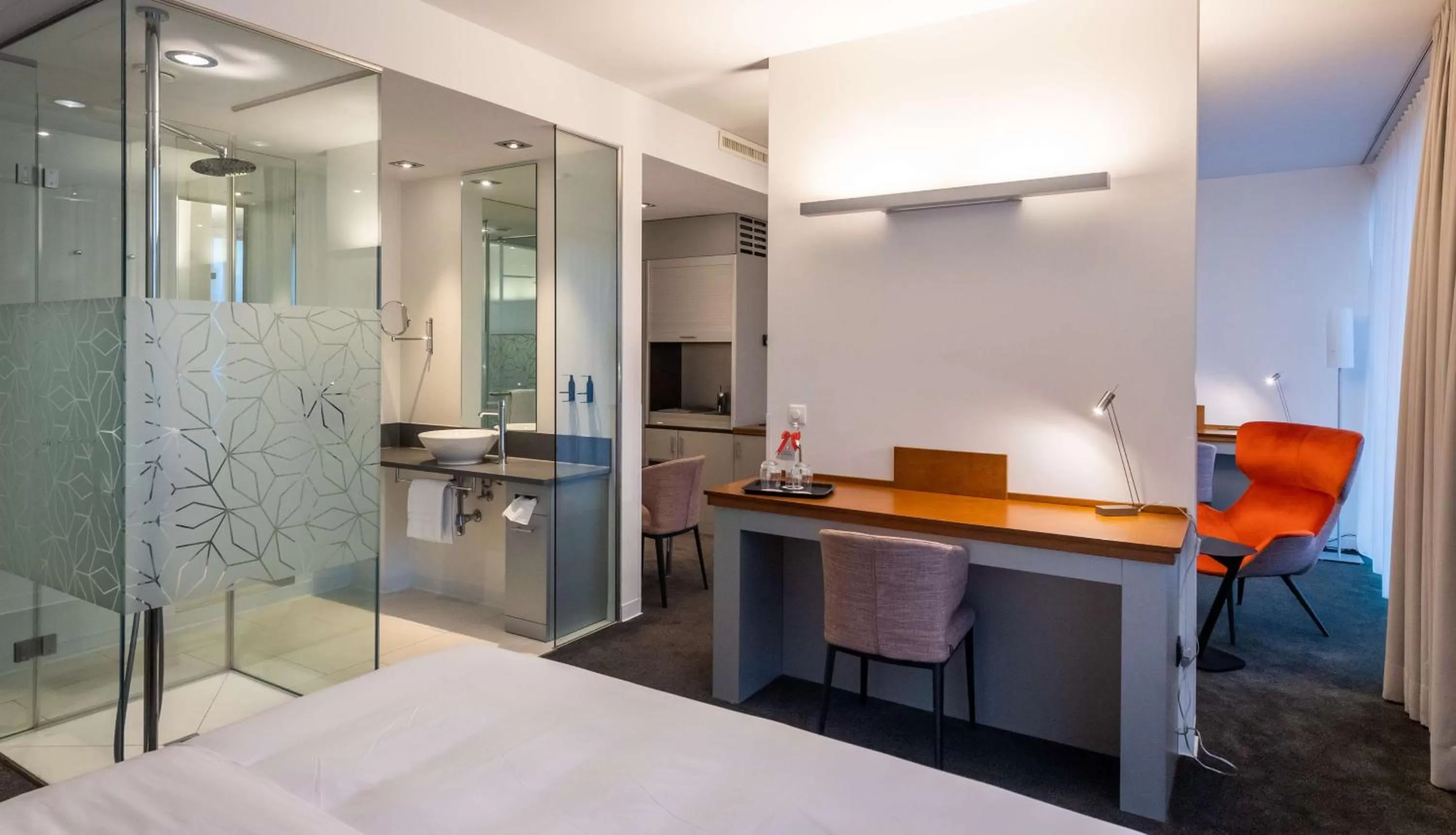 Living room in DoubleTree by Hilton Frankfurt Niederrad